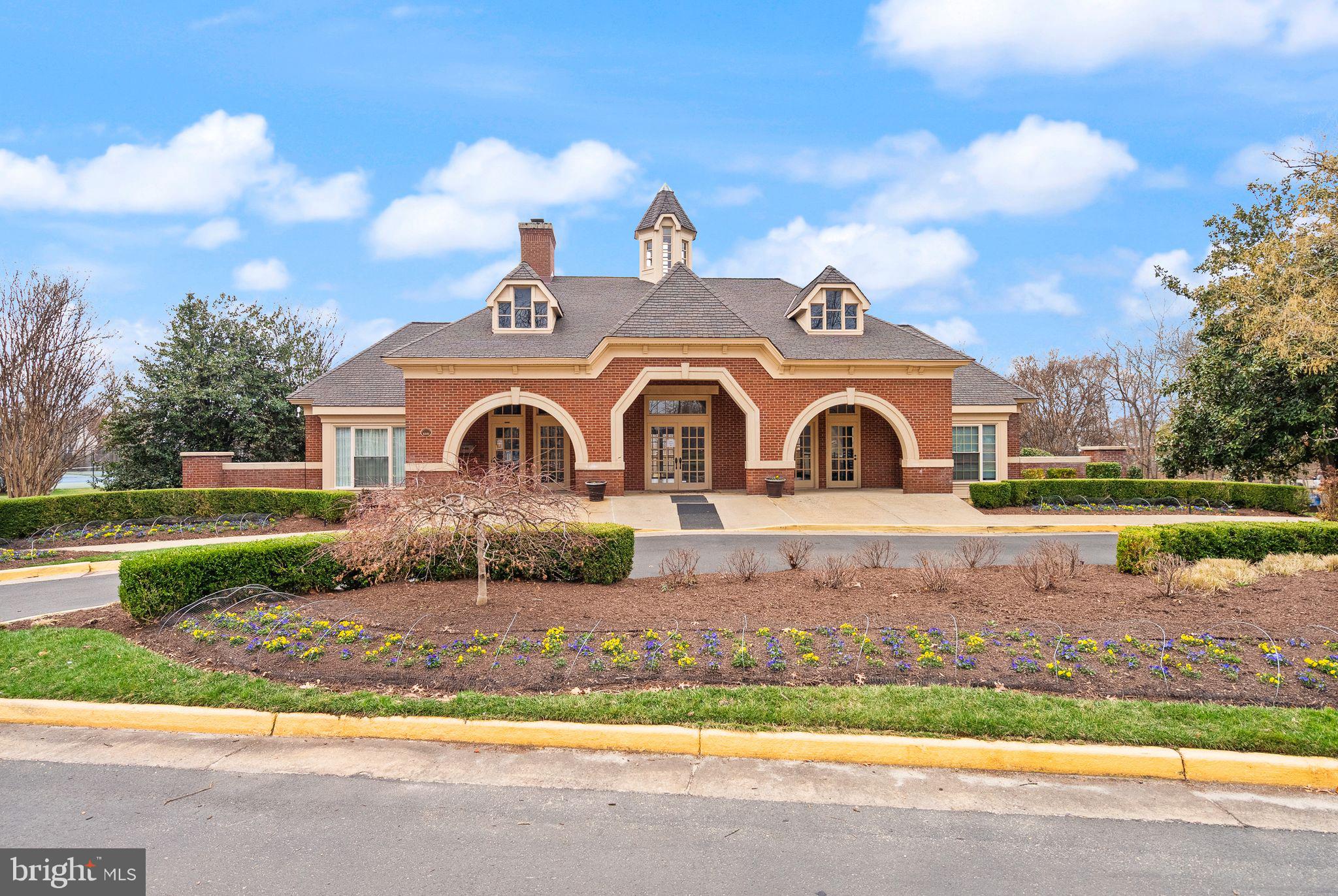 BELLE POND FARM - Residential