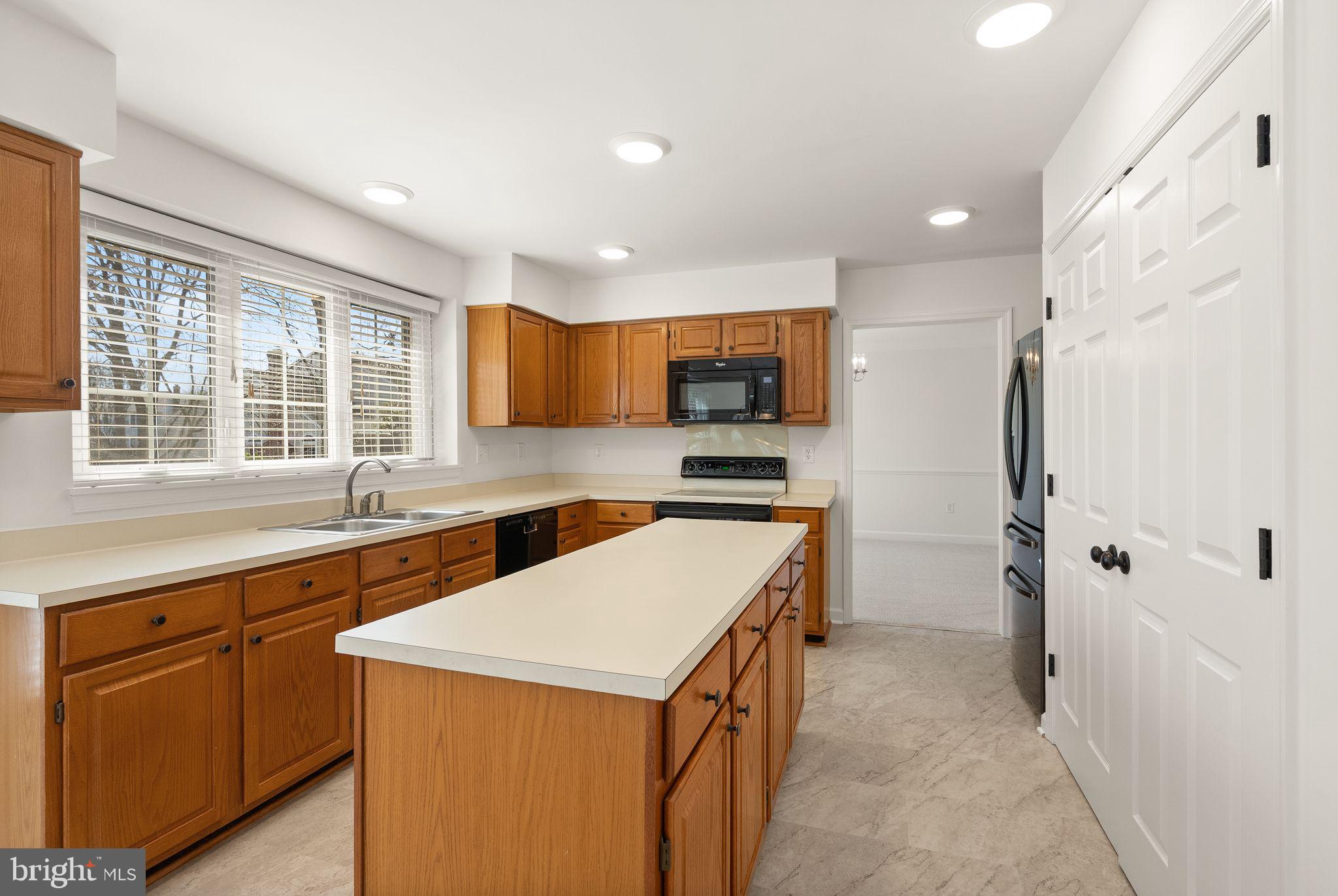 BELLE POND FARM - Residential