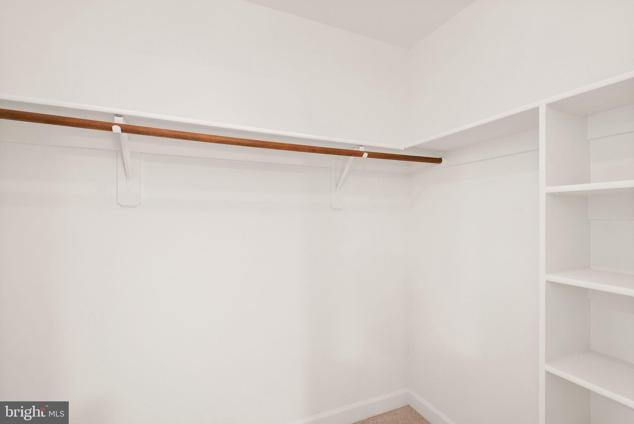 BELLE POND FARM - Residential