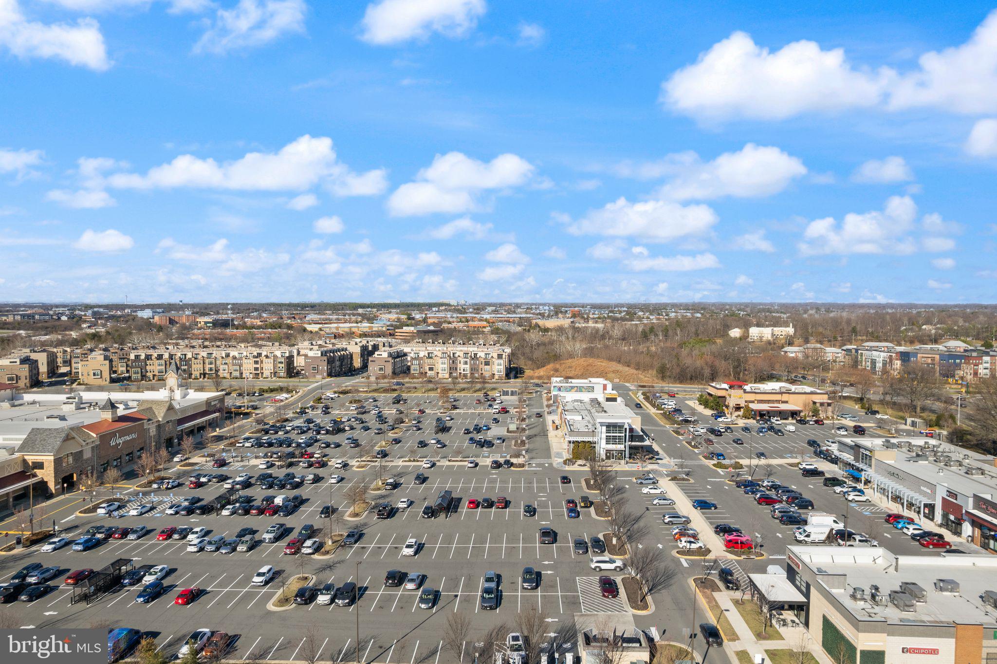 BELLE POND FARM - Residential