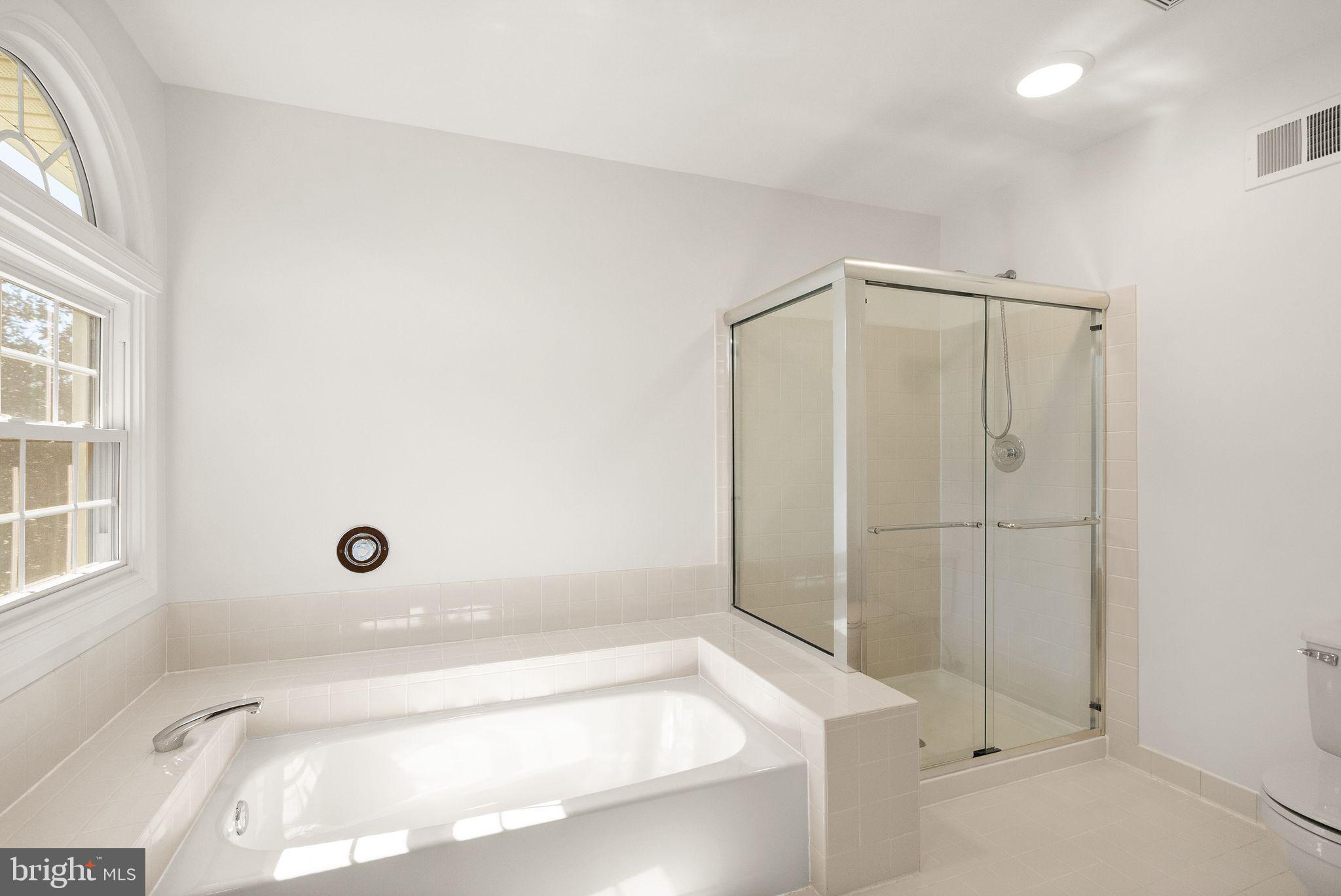 BELLE POND FARM - Residential