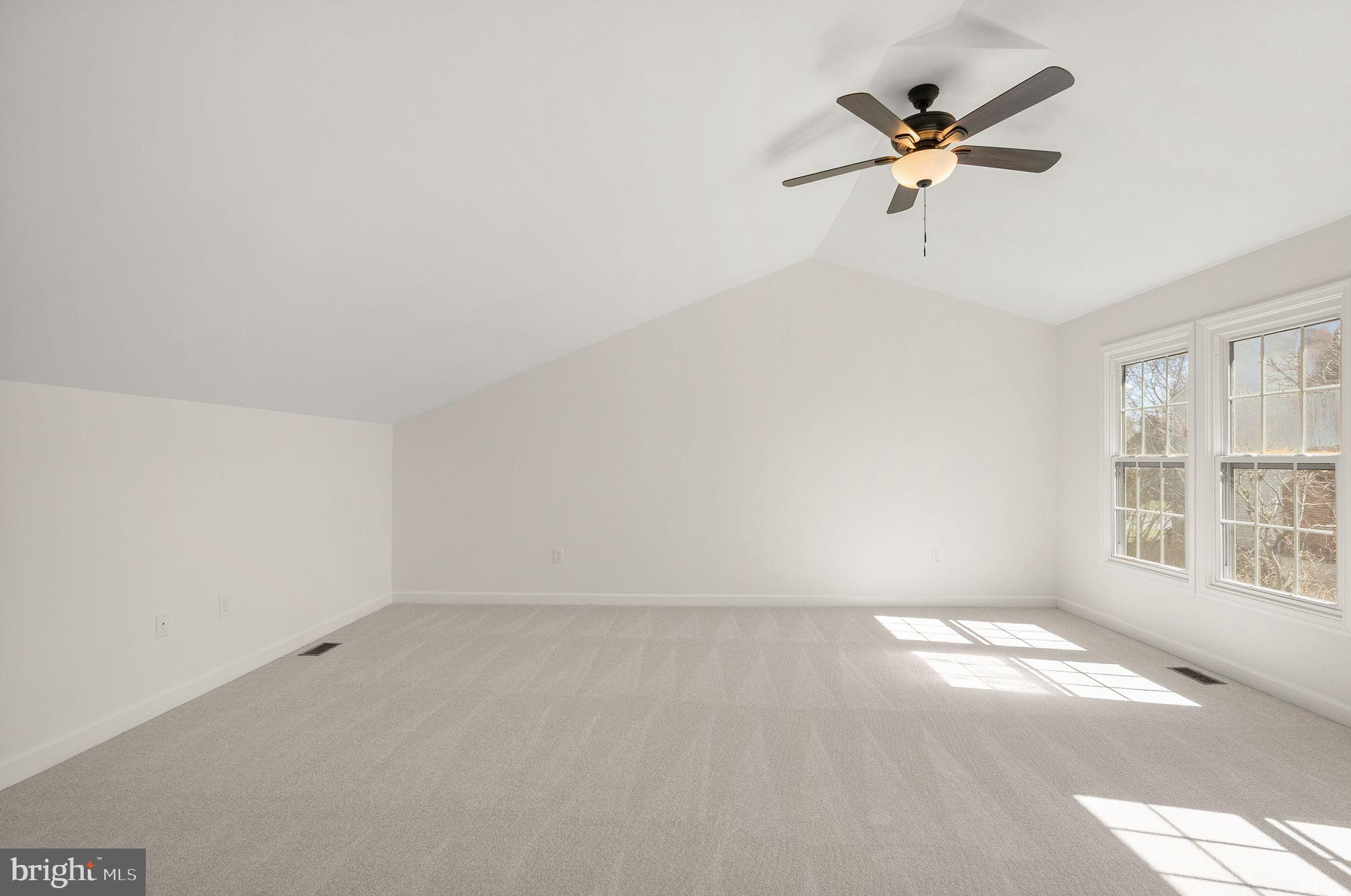 BELLE POND FARM - Residential