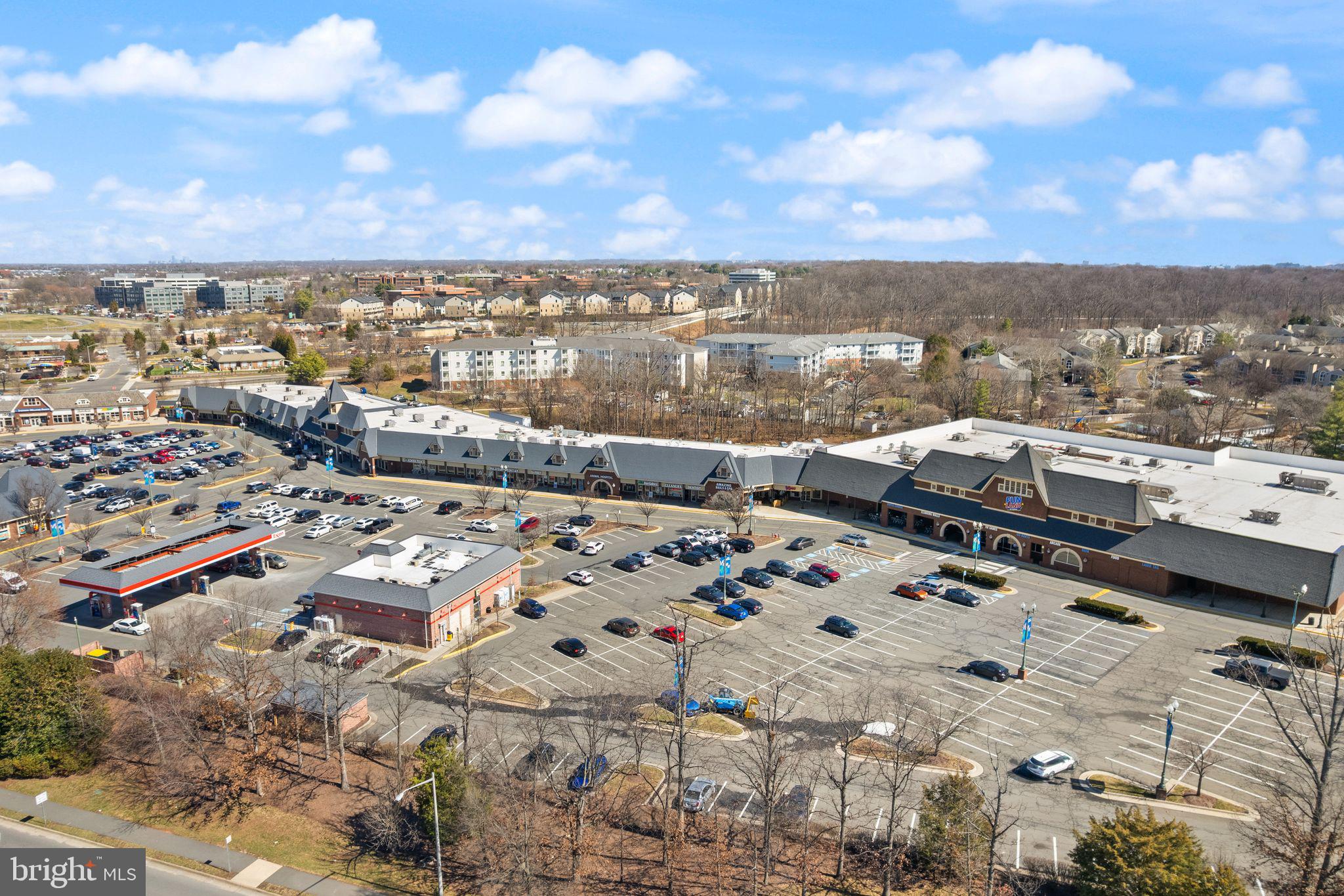BELLE POND FARM - Residential