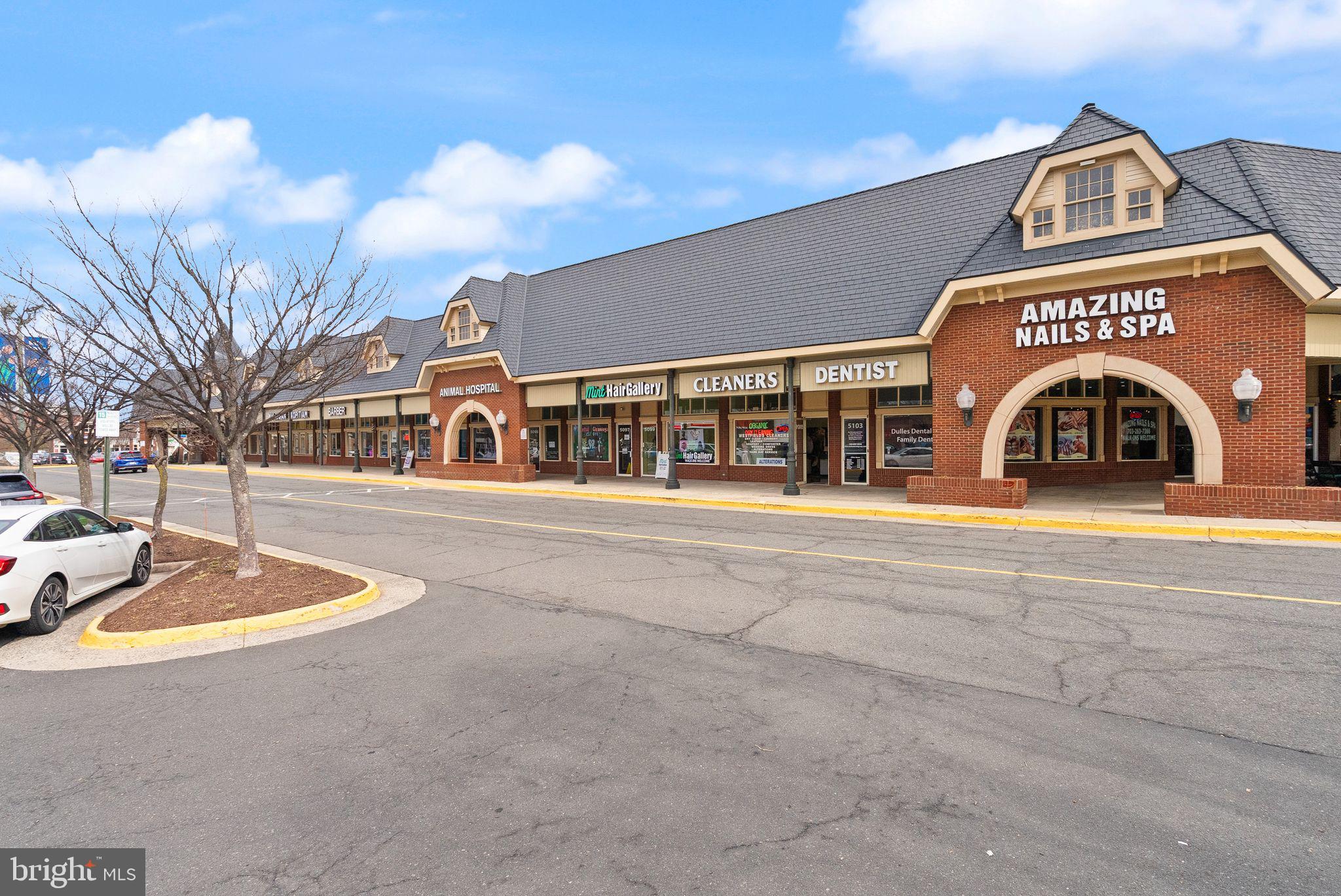BELLE POND FARM - Residential