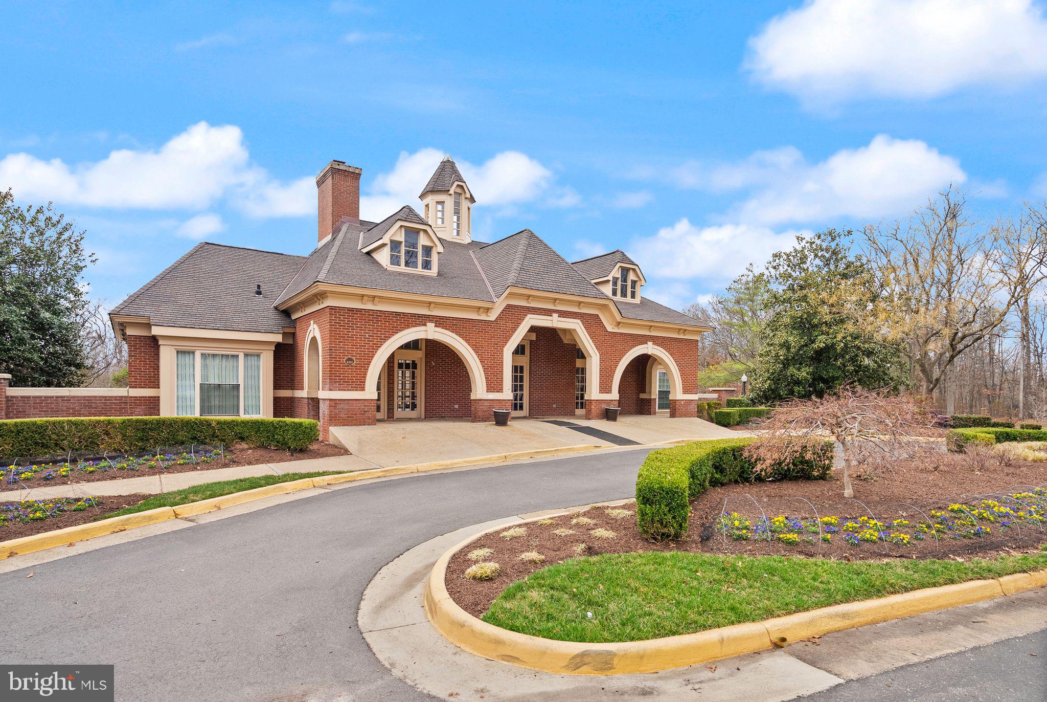 BELLE POND FARM - Residential