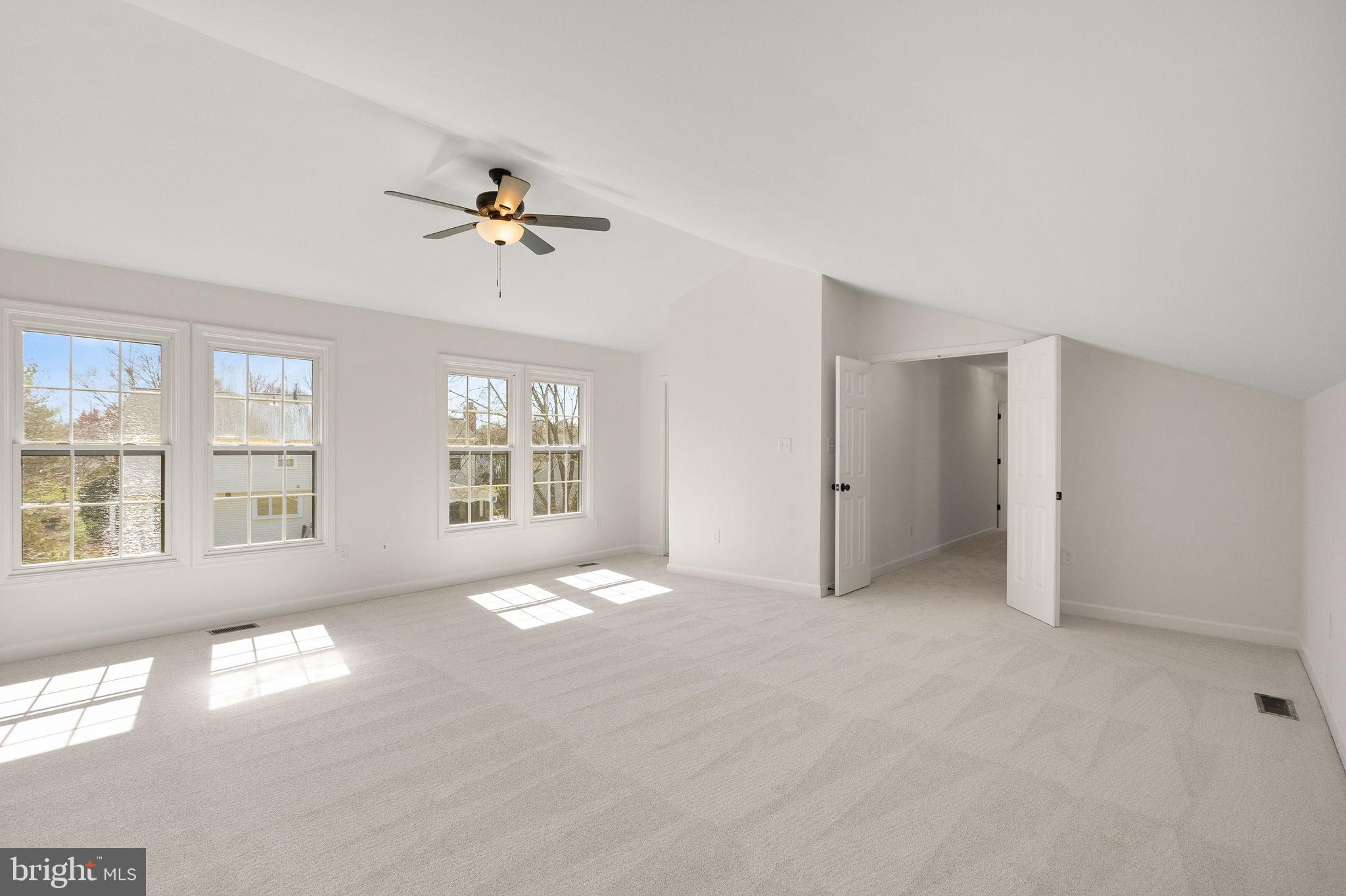 BELLE POND FARM - Residential