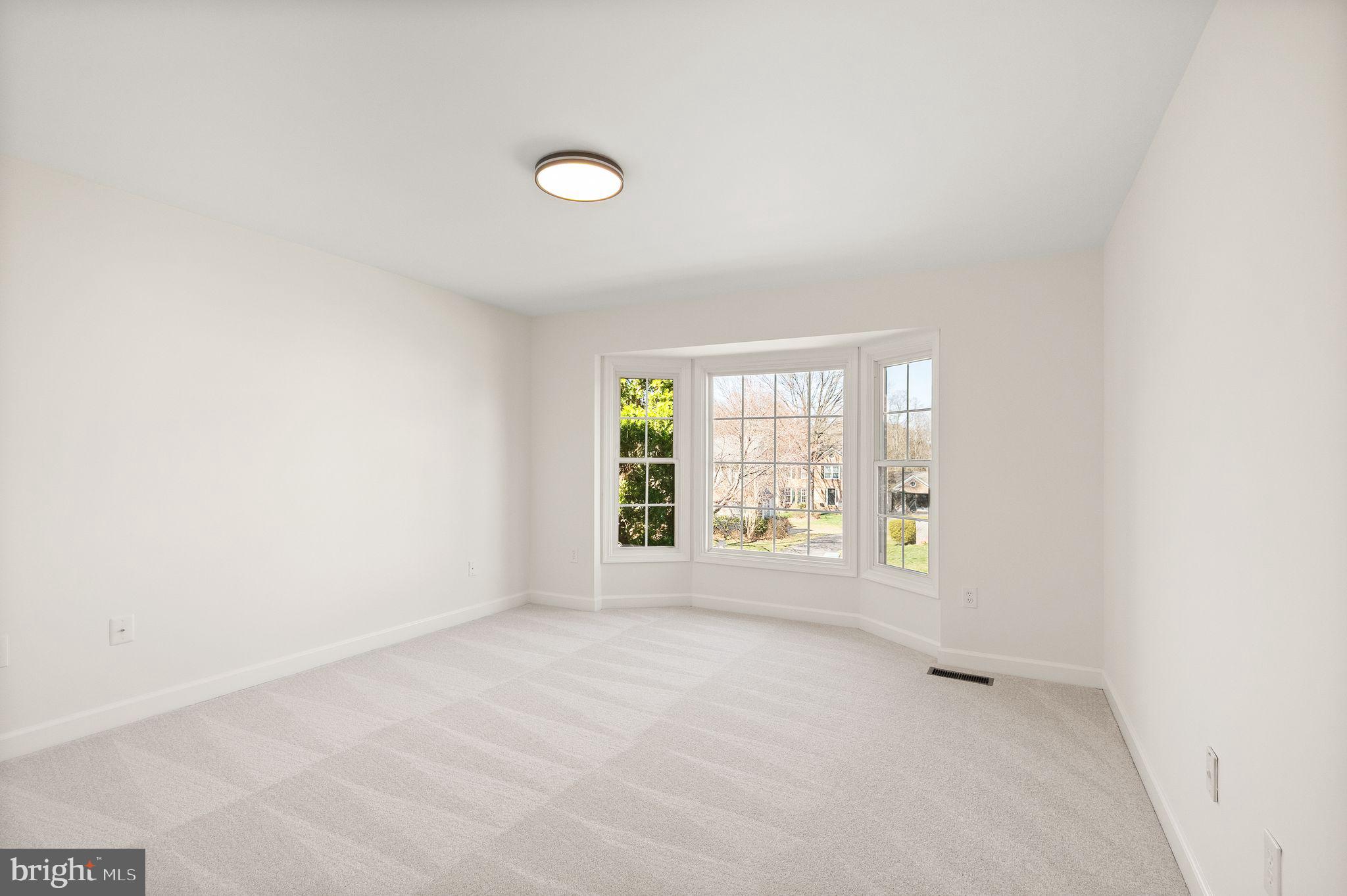 BELLE POND FARM - Residential