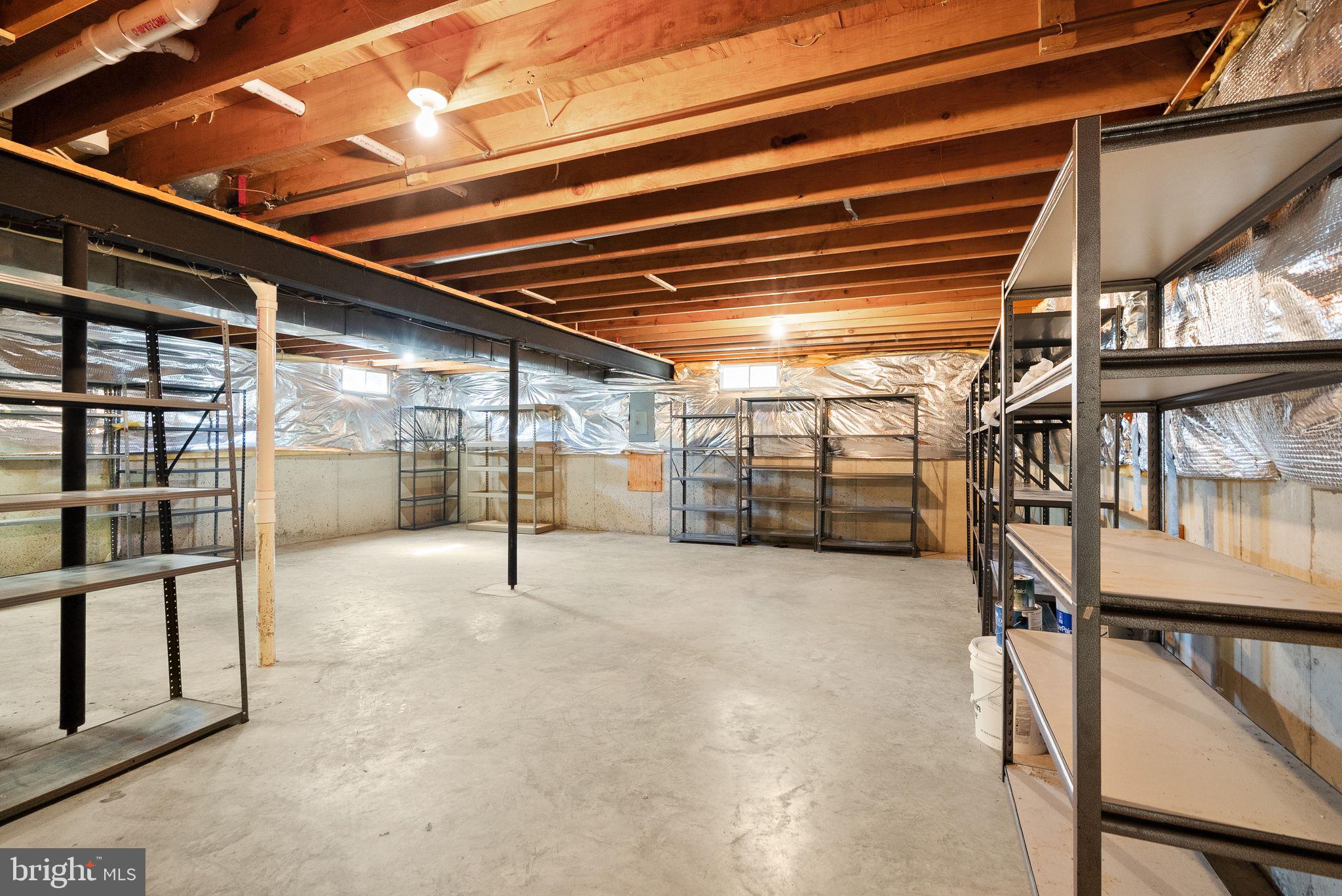 BELLE POND FARM - Residential