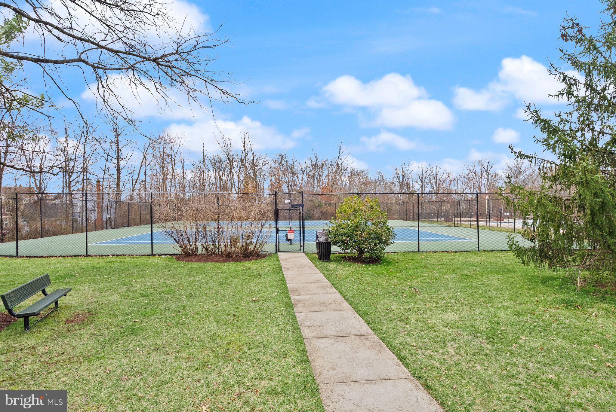 BELLE POND FARM - Residential