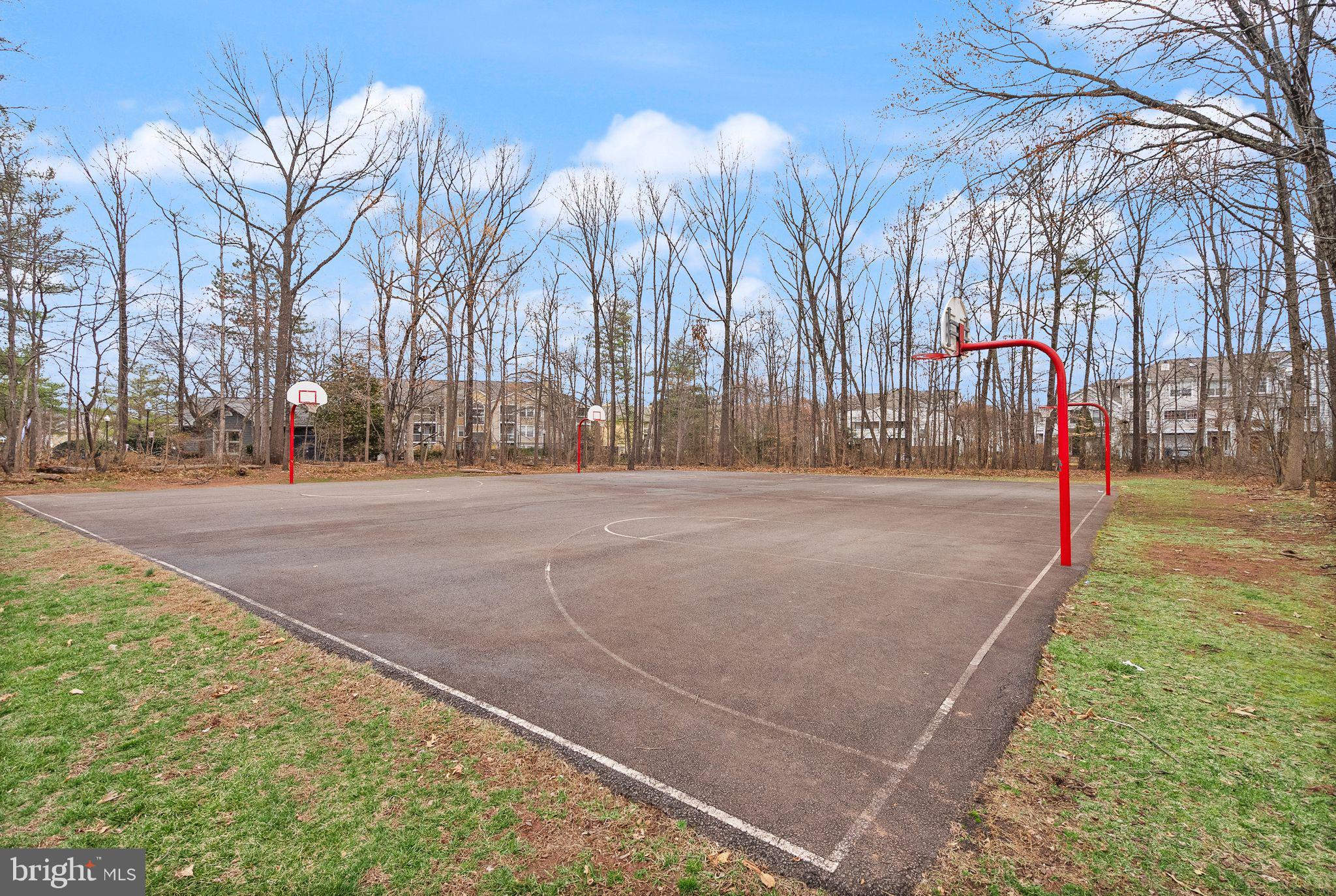 BELLE POND FARM - Residential