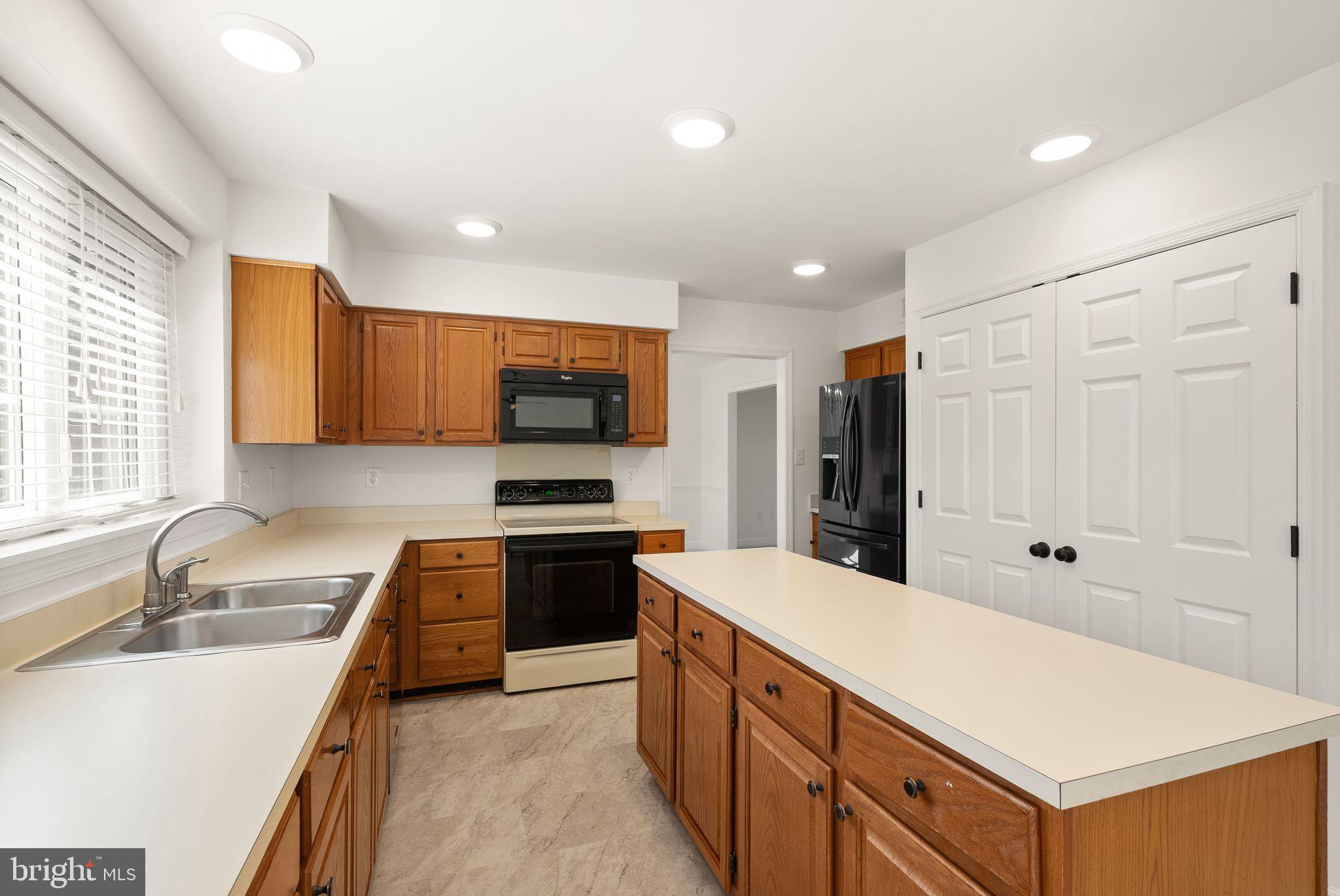 BELLE POND FARM - Residential