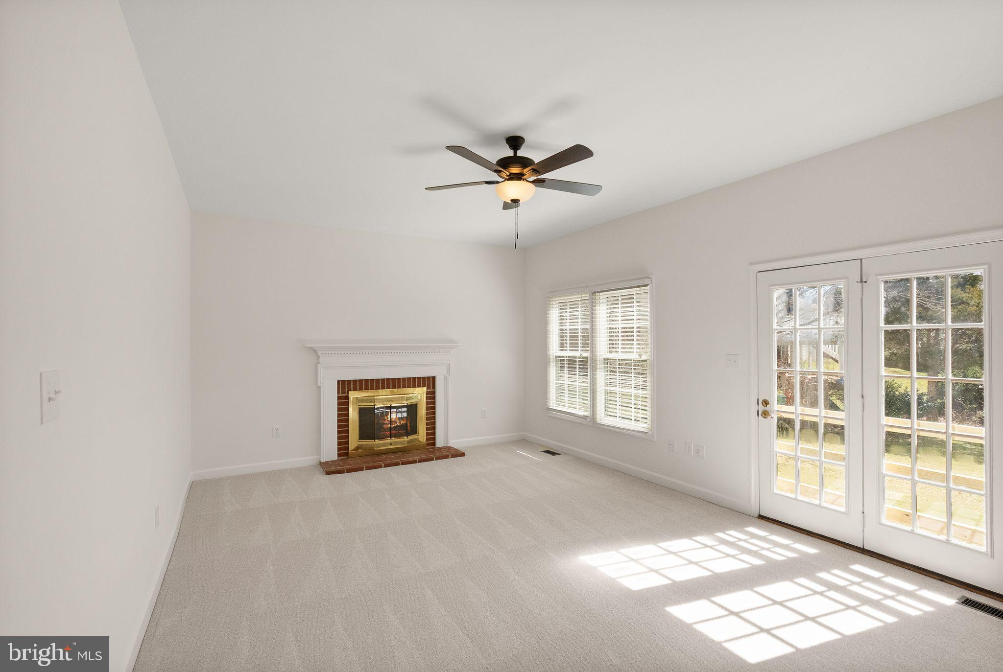 BELLE POND FARM - Residential