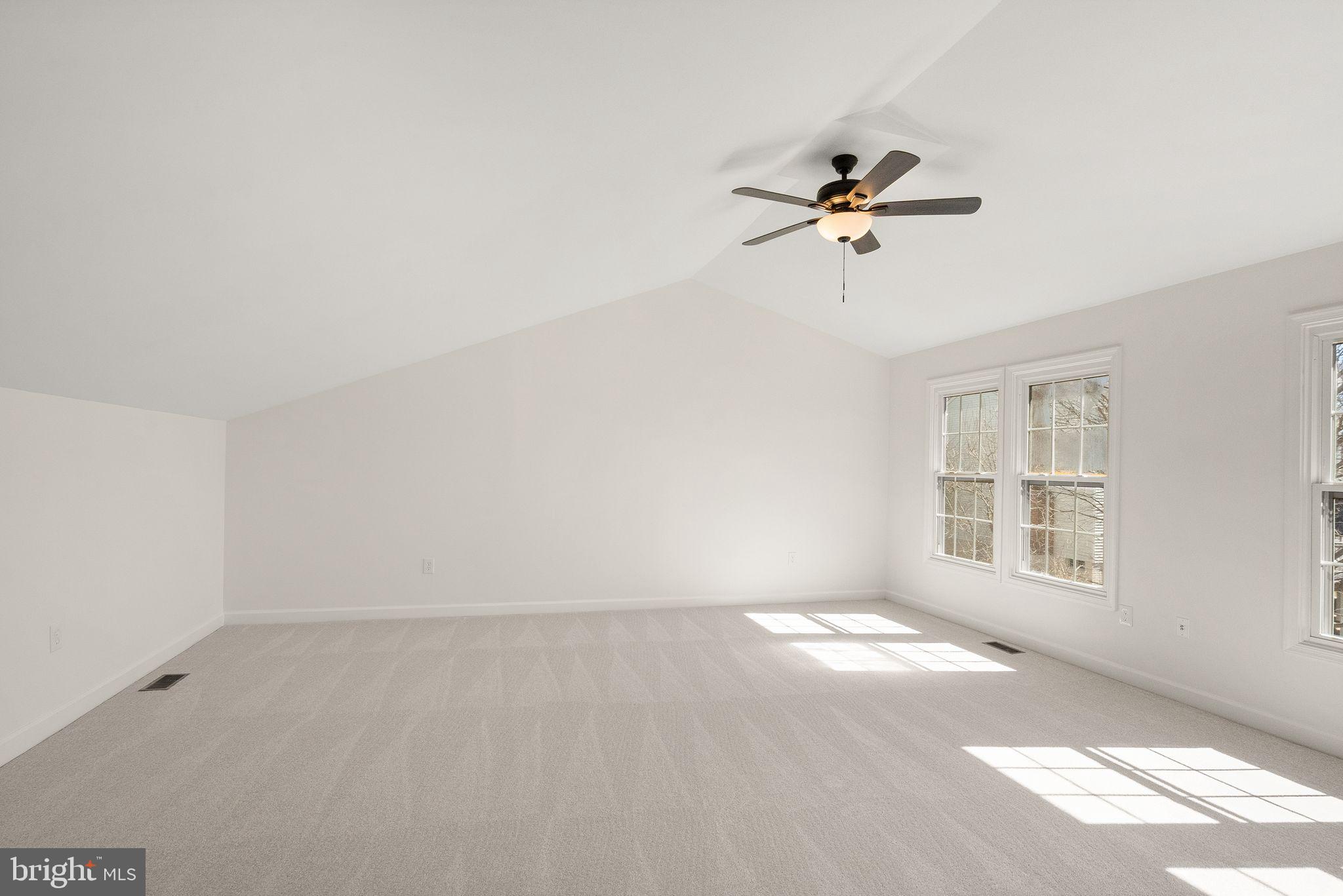 BELLE POND FARM - Residential