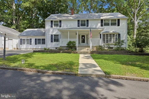 MLS: DESU2118270