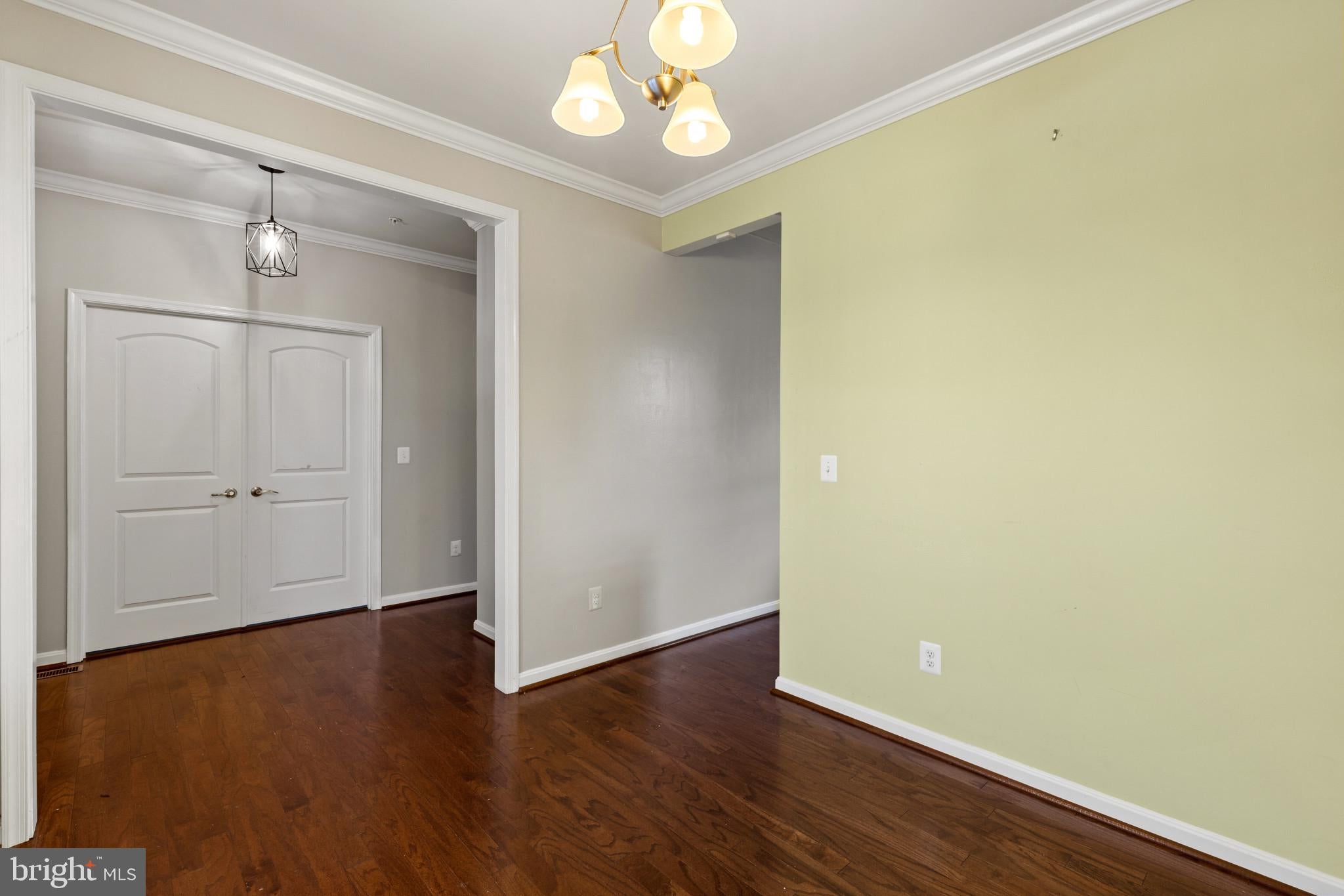 4400 SCARLET OAK LANE