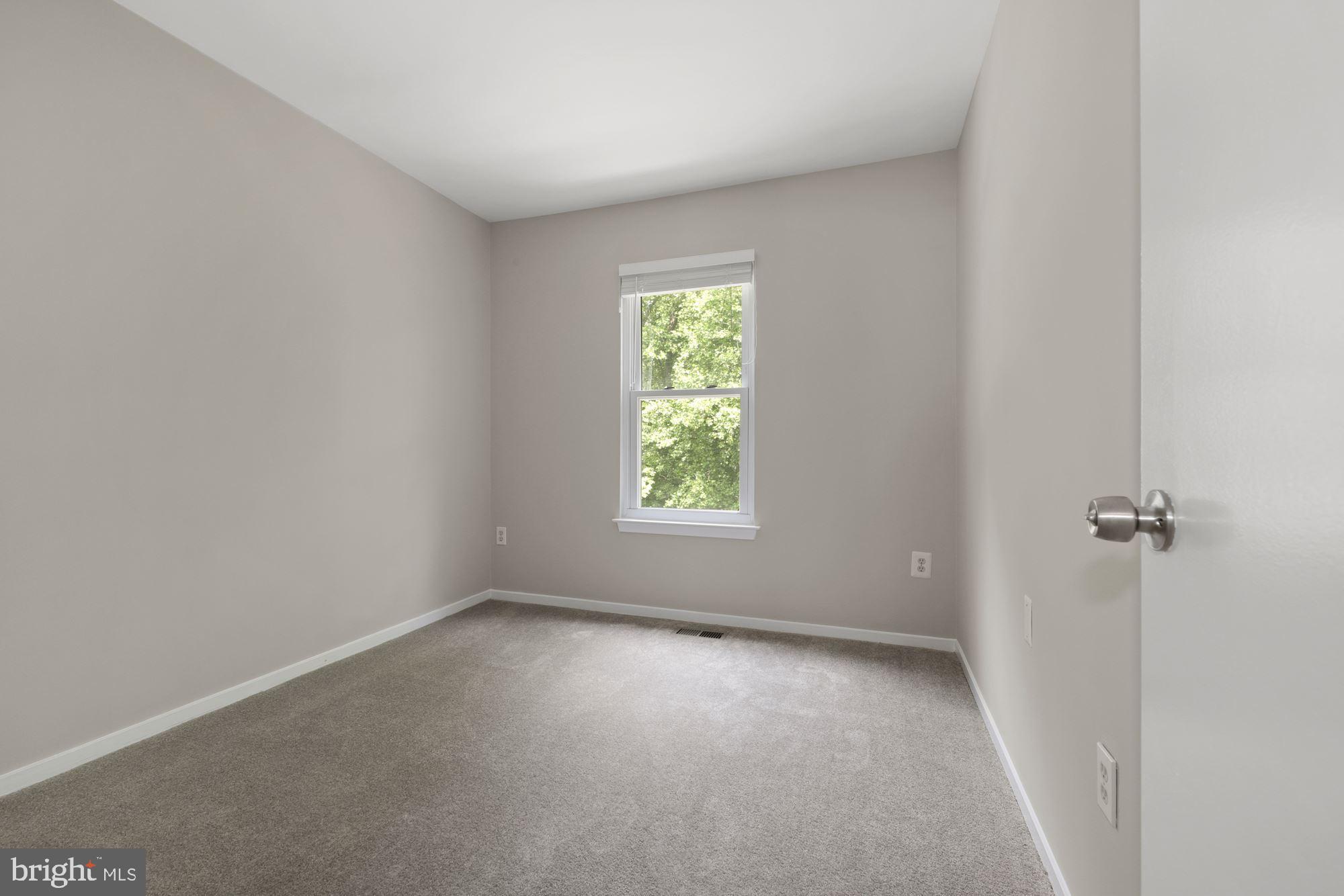 BONIFANT WOODS - Residential