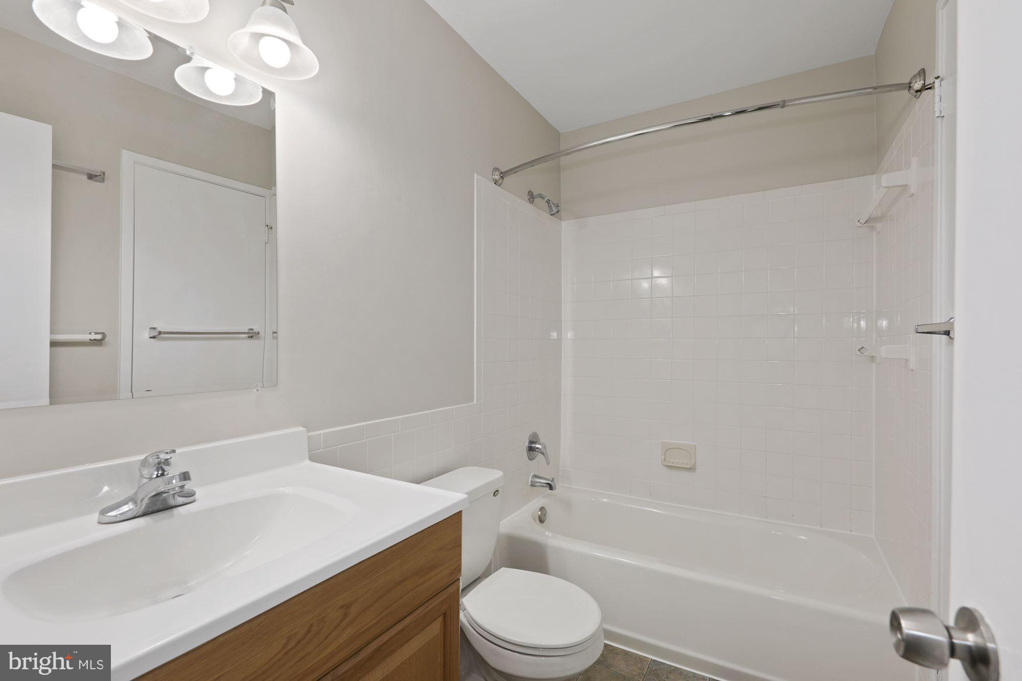 BONIFANT WOODS - Residential