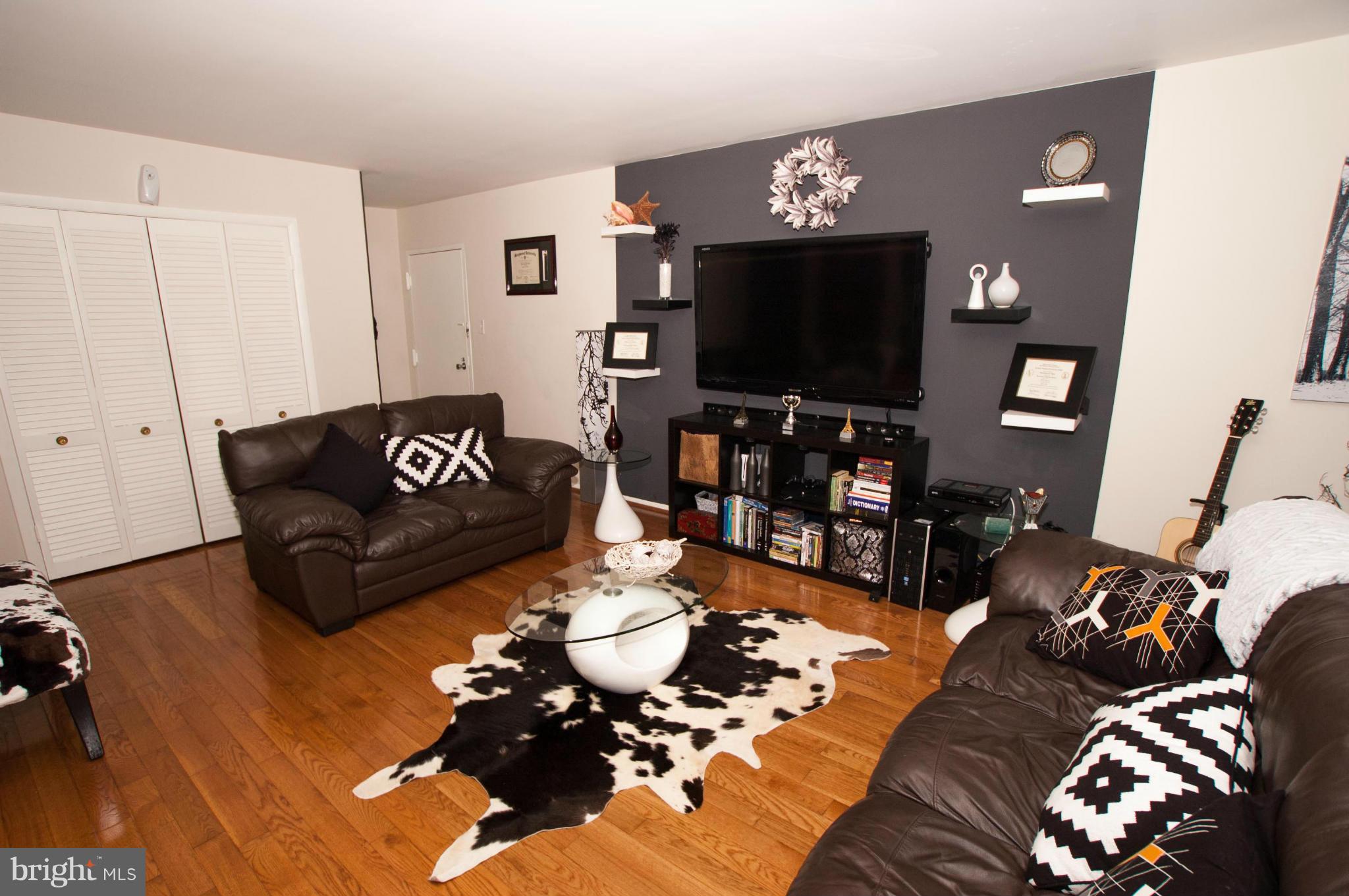 EDSALL TERRACE - Residential