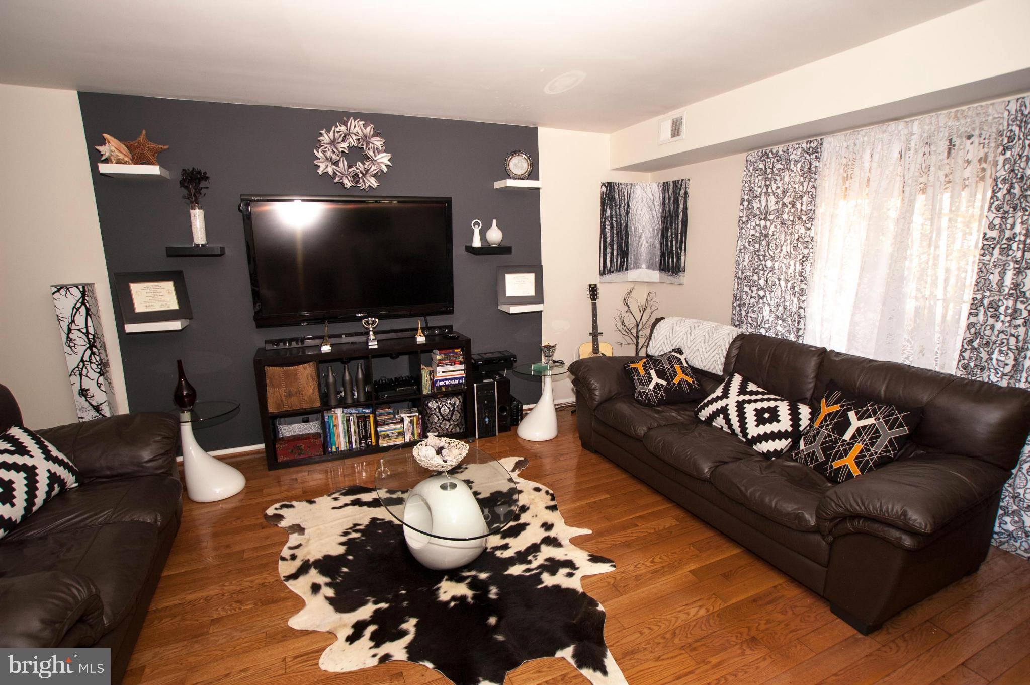 EDSALL TERRACE - Residential