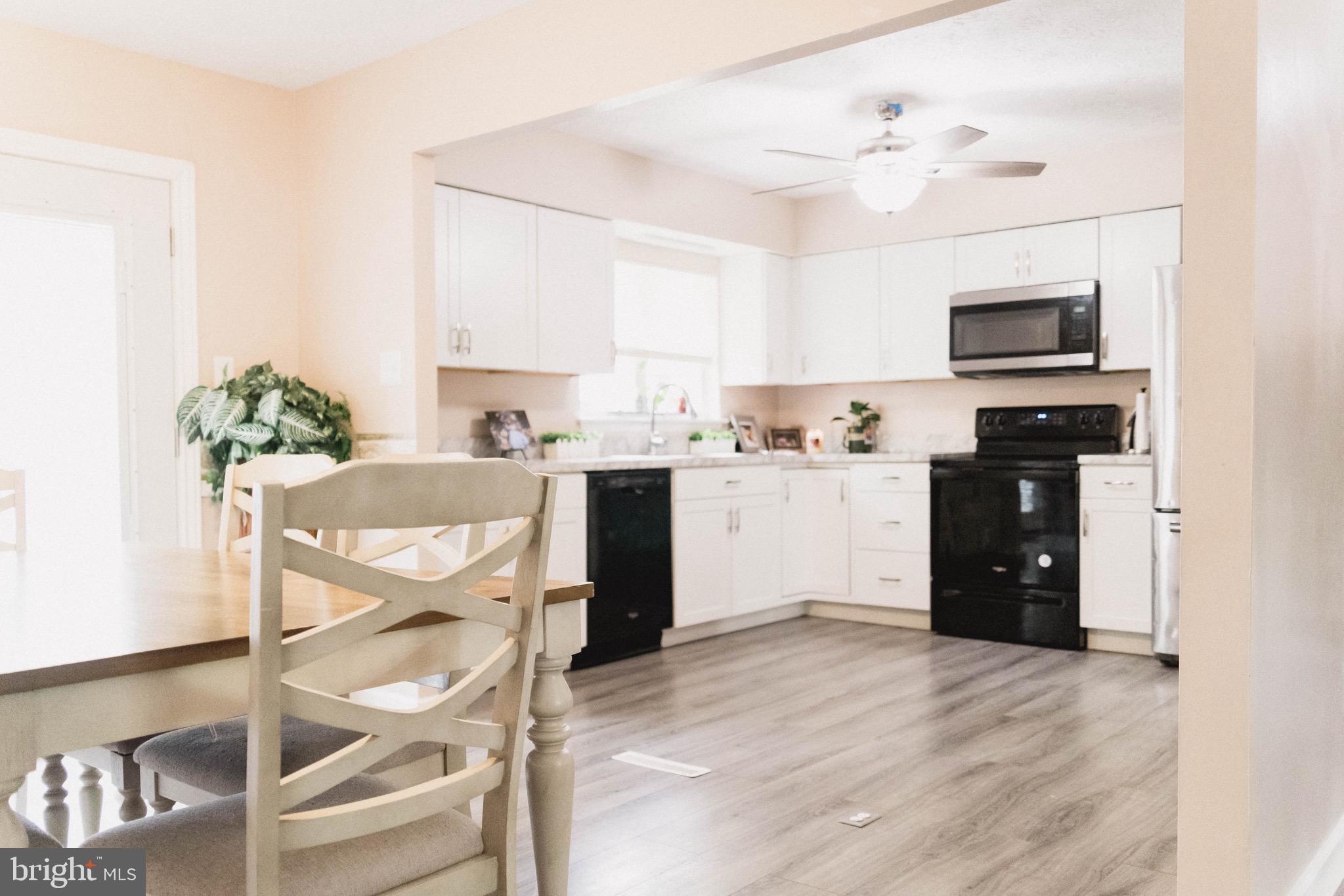 WAKEFIELD - Residential