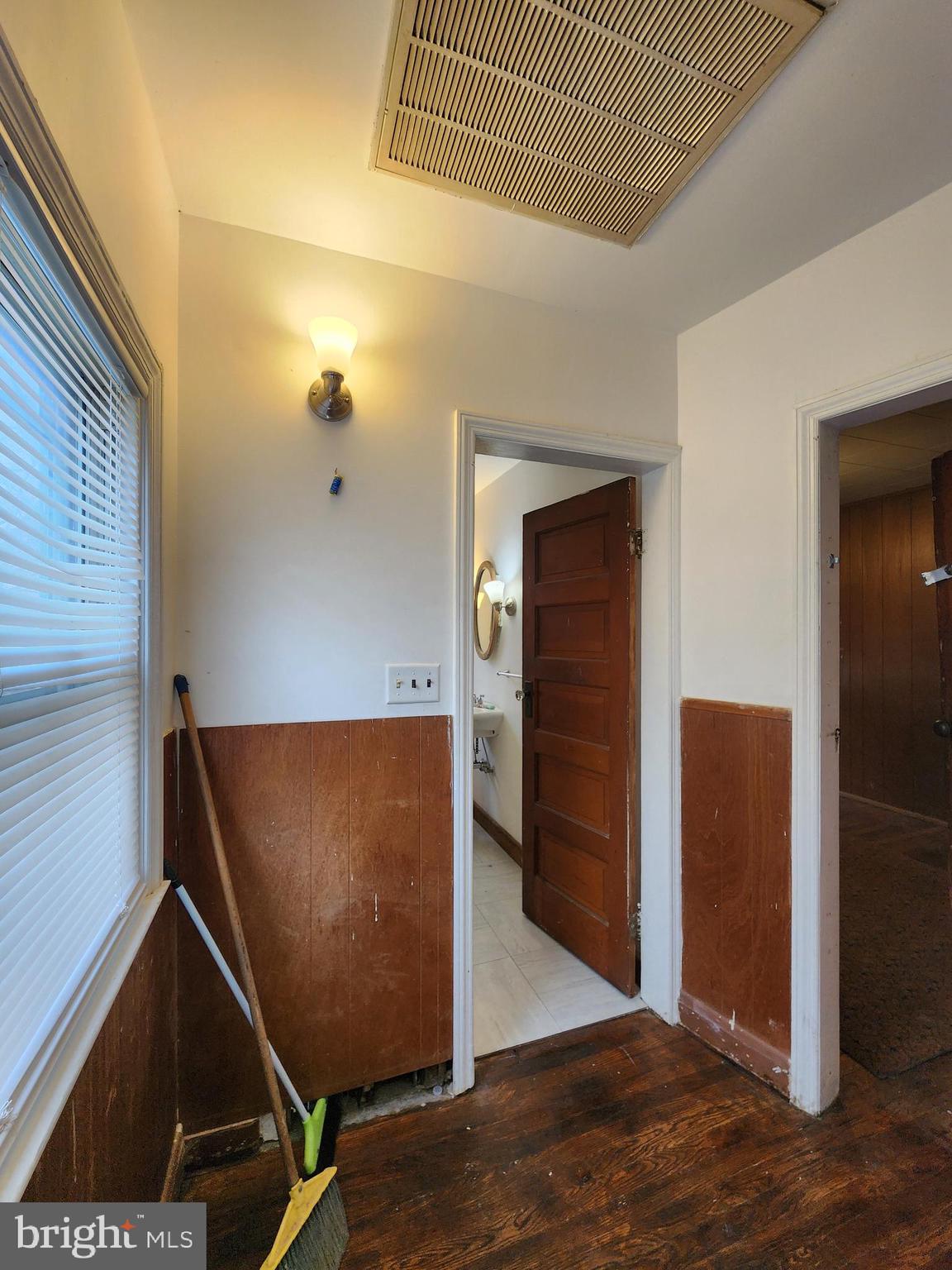 FRANKFORD - Residential