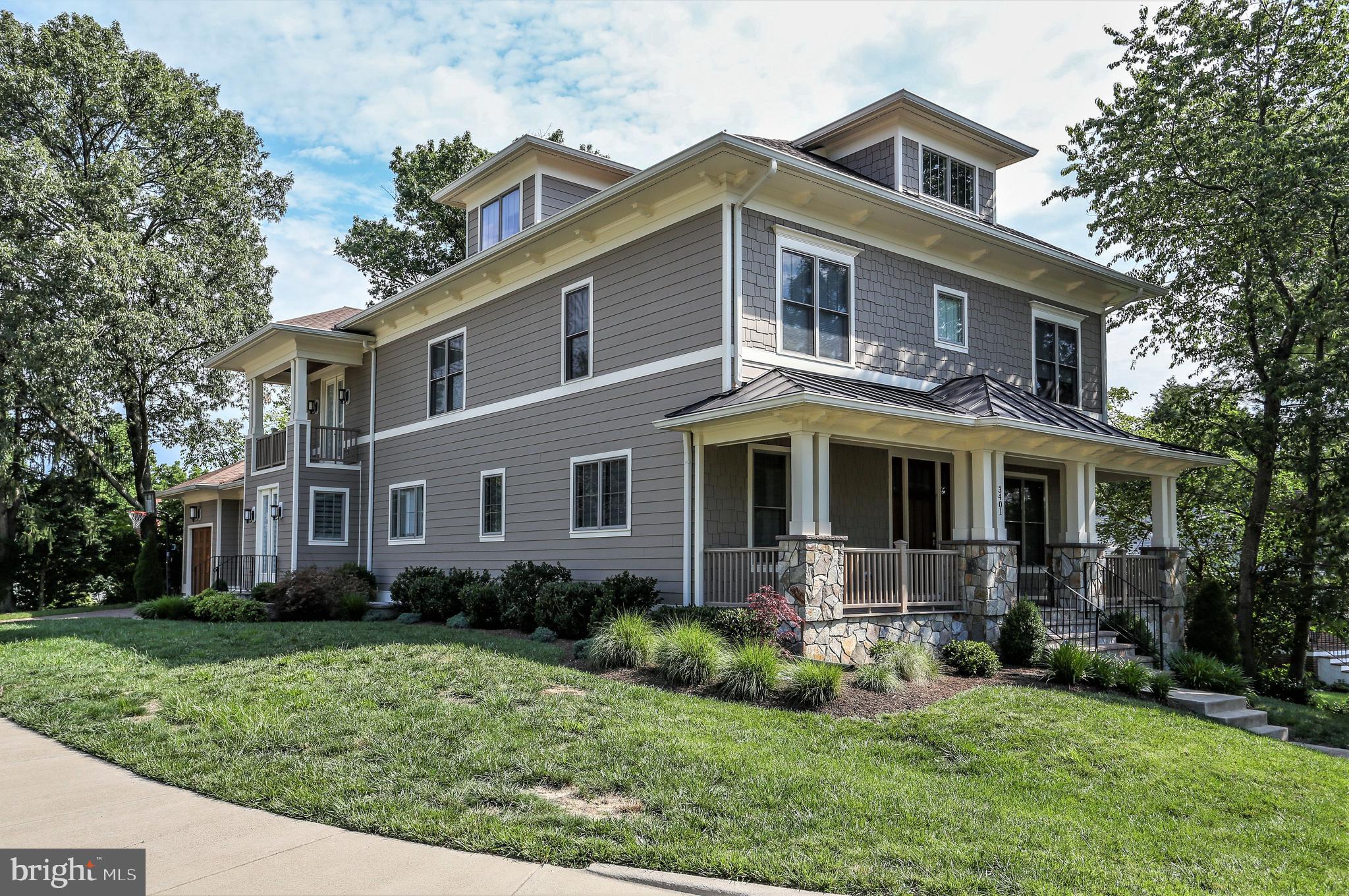 CRESCENT HILLS - Residential