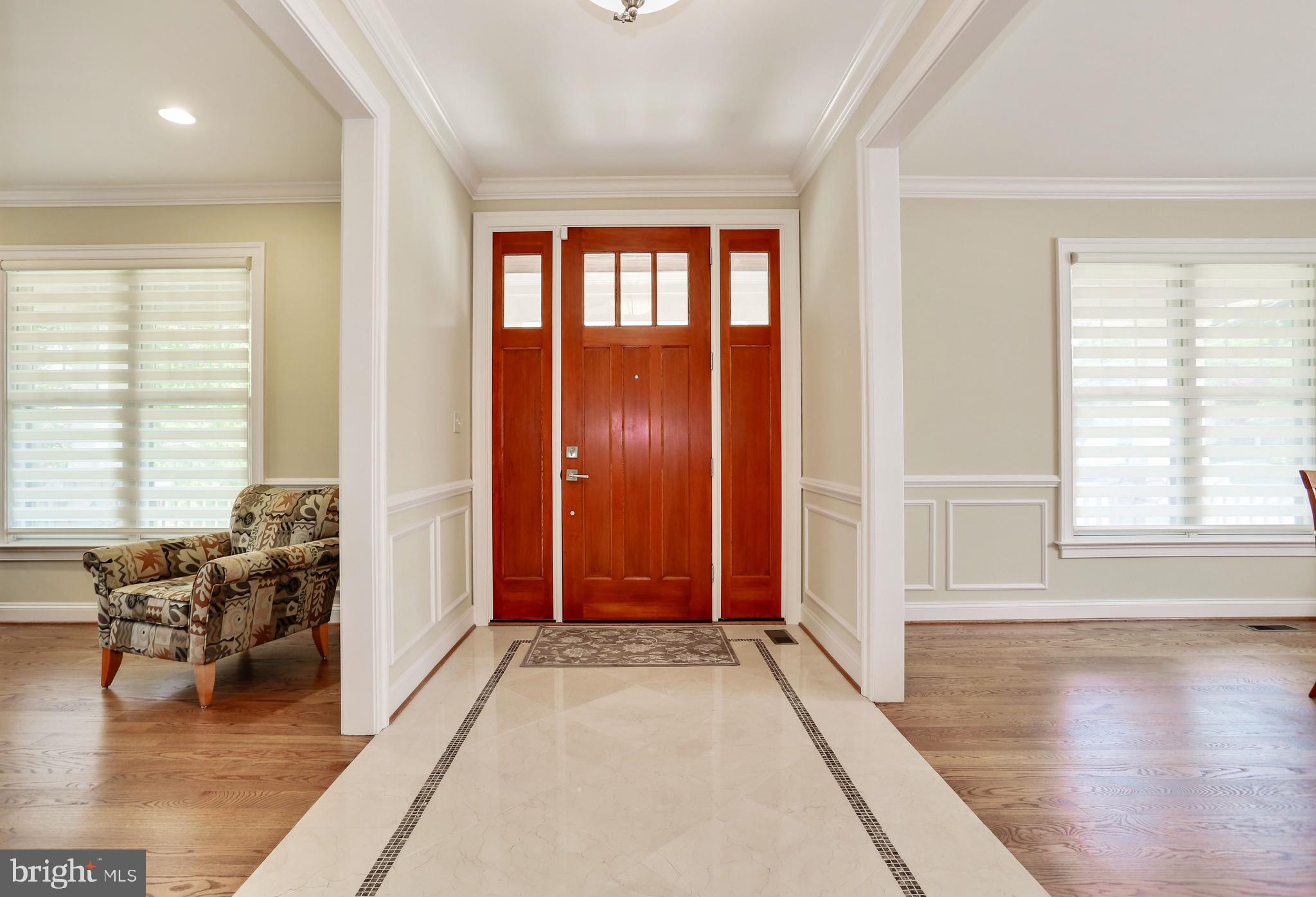 CRESCENT HILLS - Residential