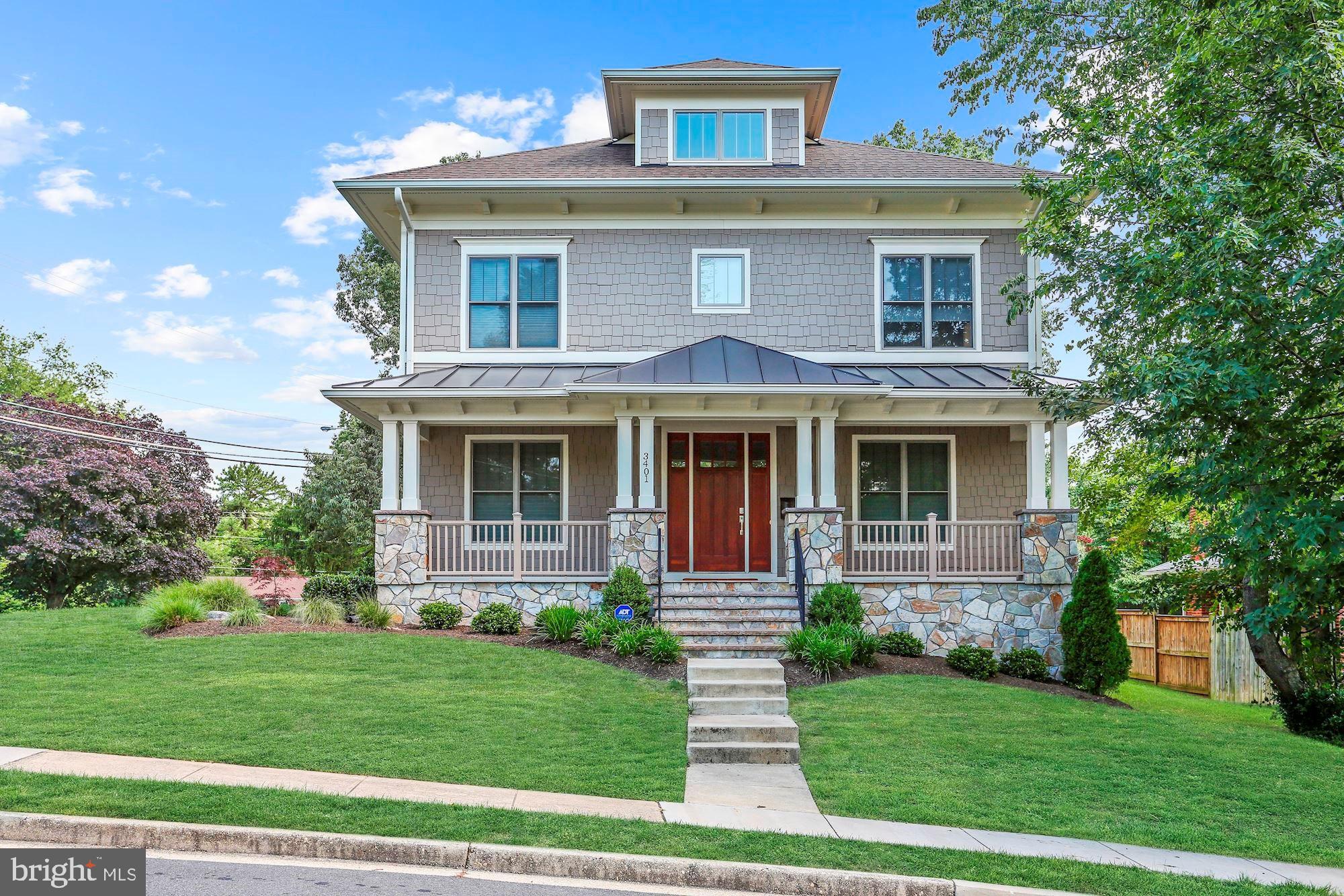 CRESCENT HILLS - Residential