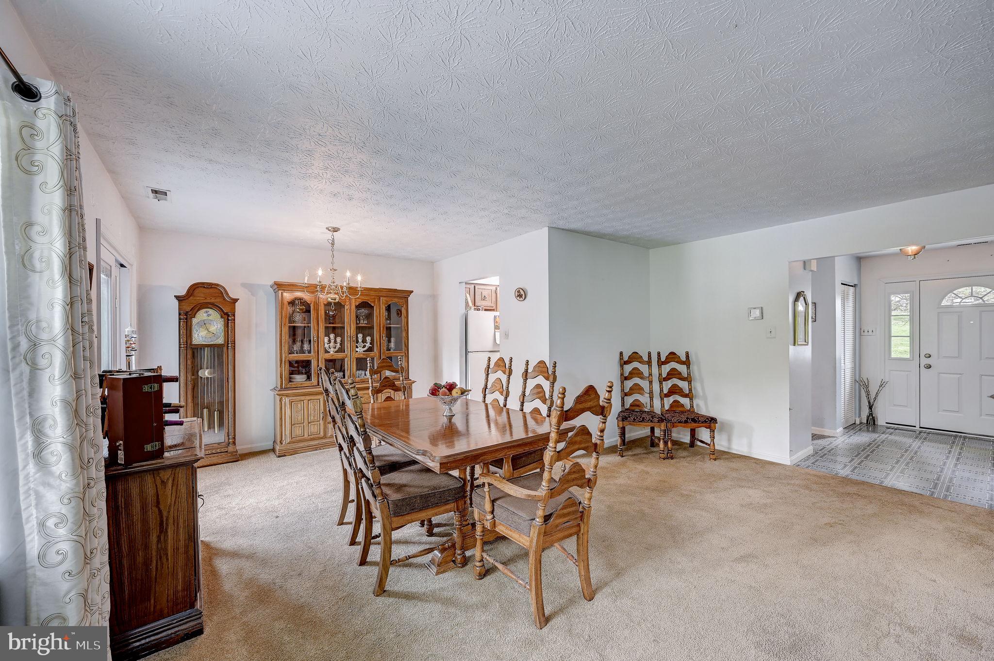 PINEDALE WOODS - Residential