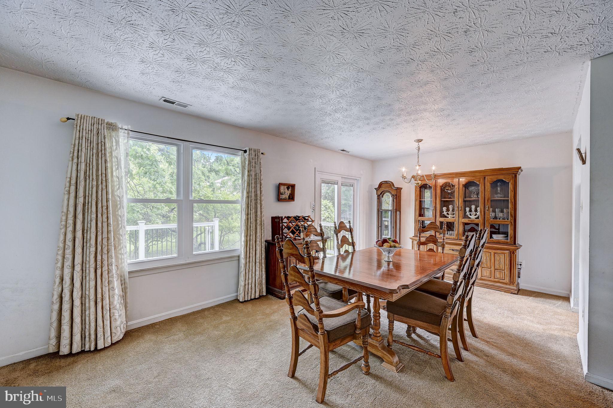 PINEDALE WOODS - Residential