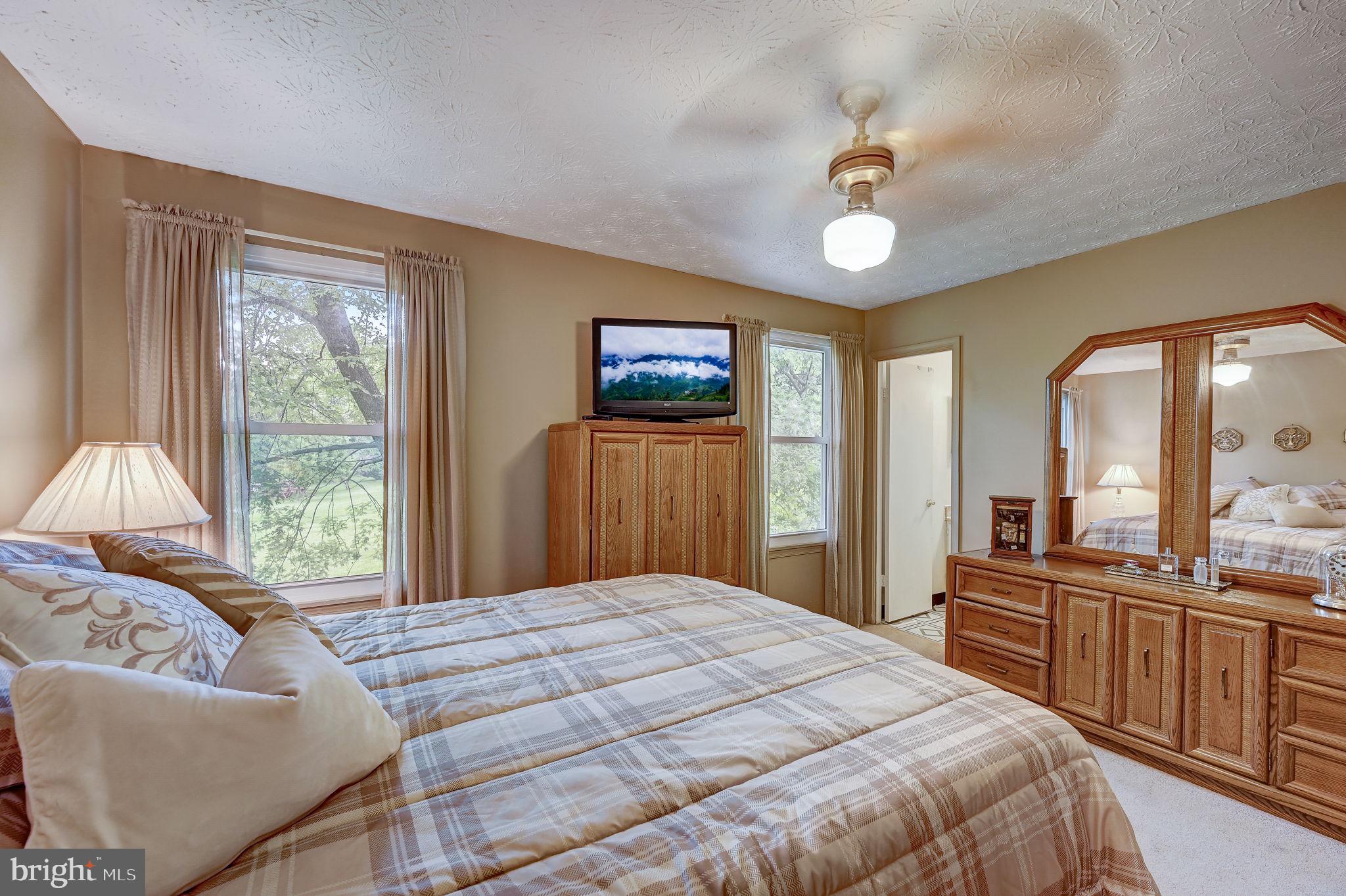 PINEDALE WOODS - Residential