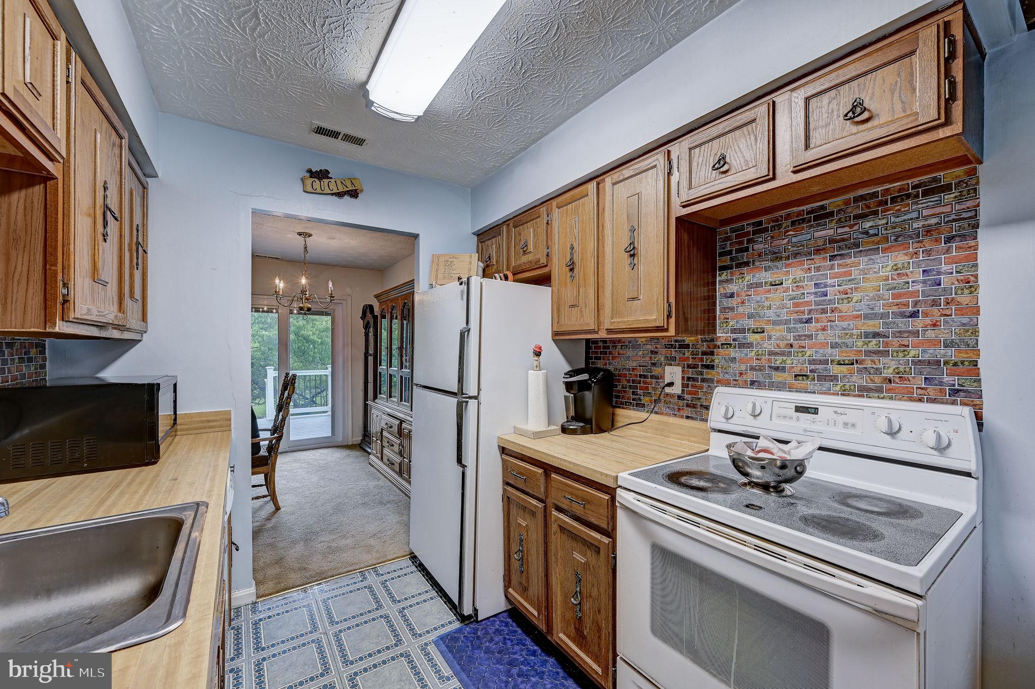 PINEDALE WOODS - Residential