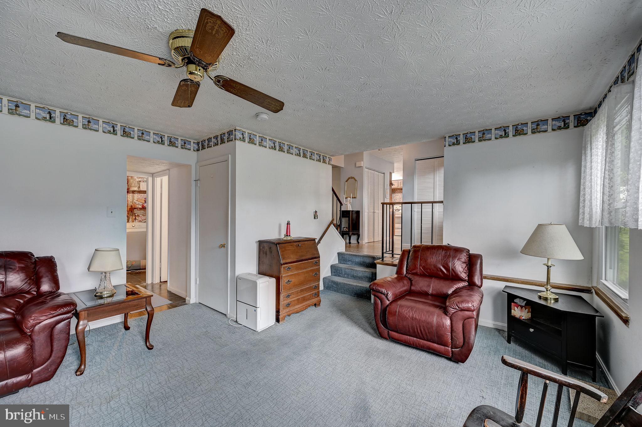 PINEDALE WOODS - Residential