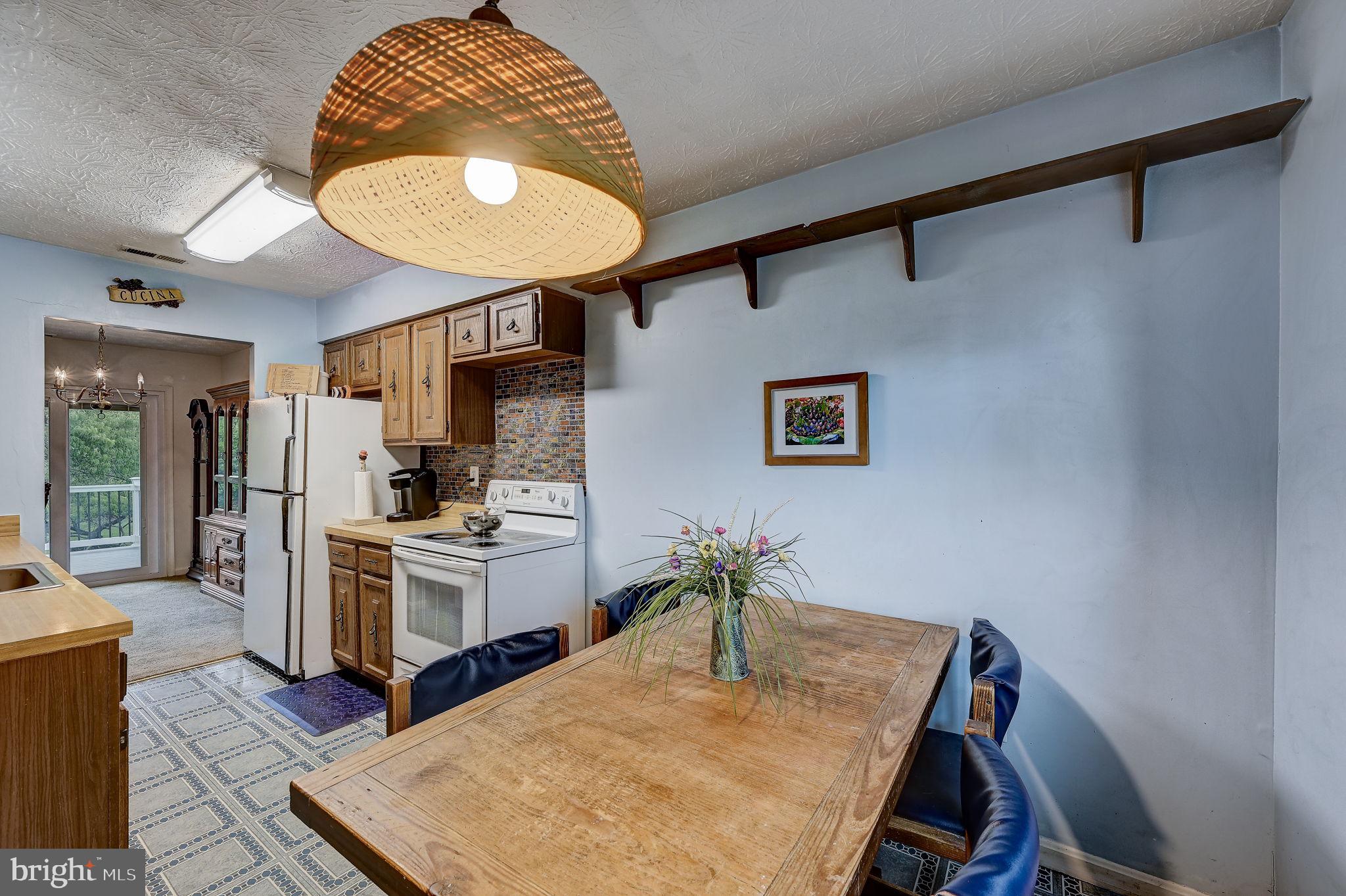 PINEDALE WOODS - Residential