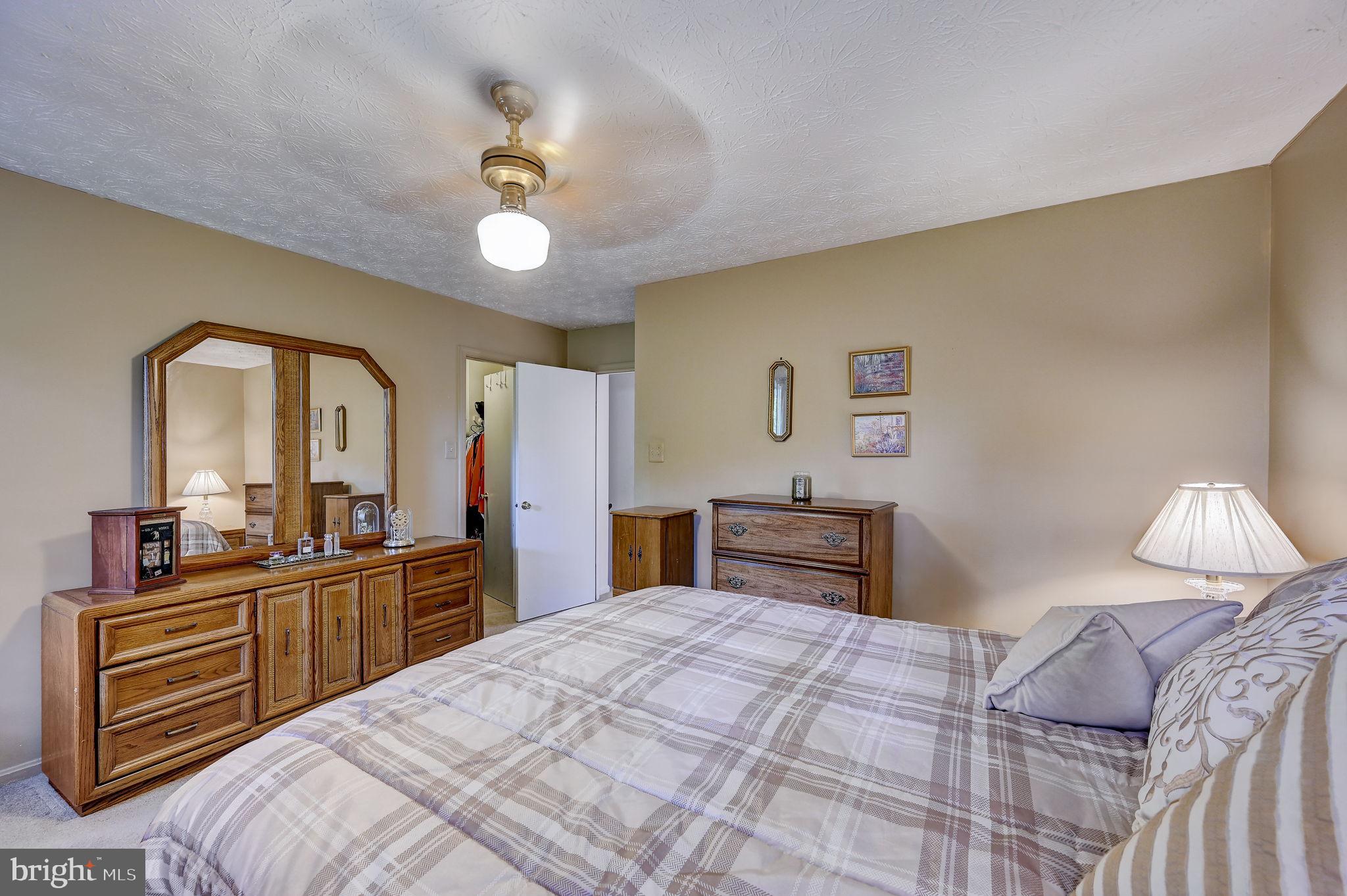 PINEDALE WOODS - Residential