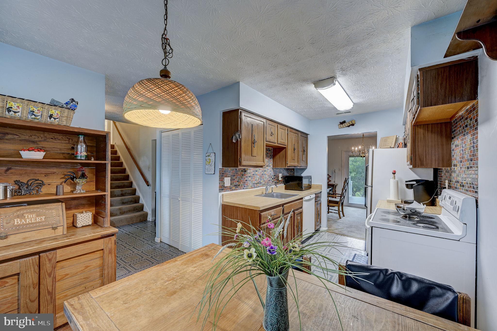 PINEDALE WOODS - Residential