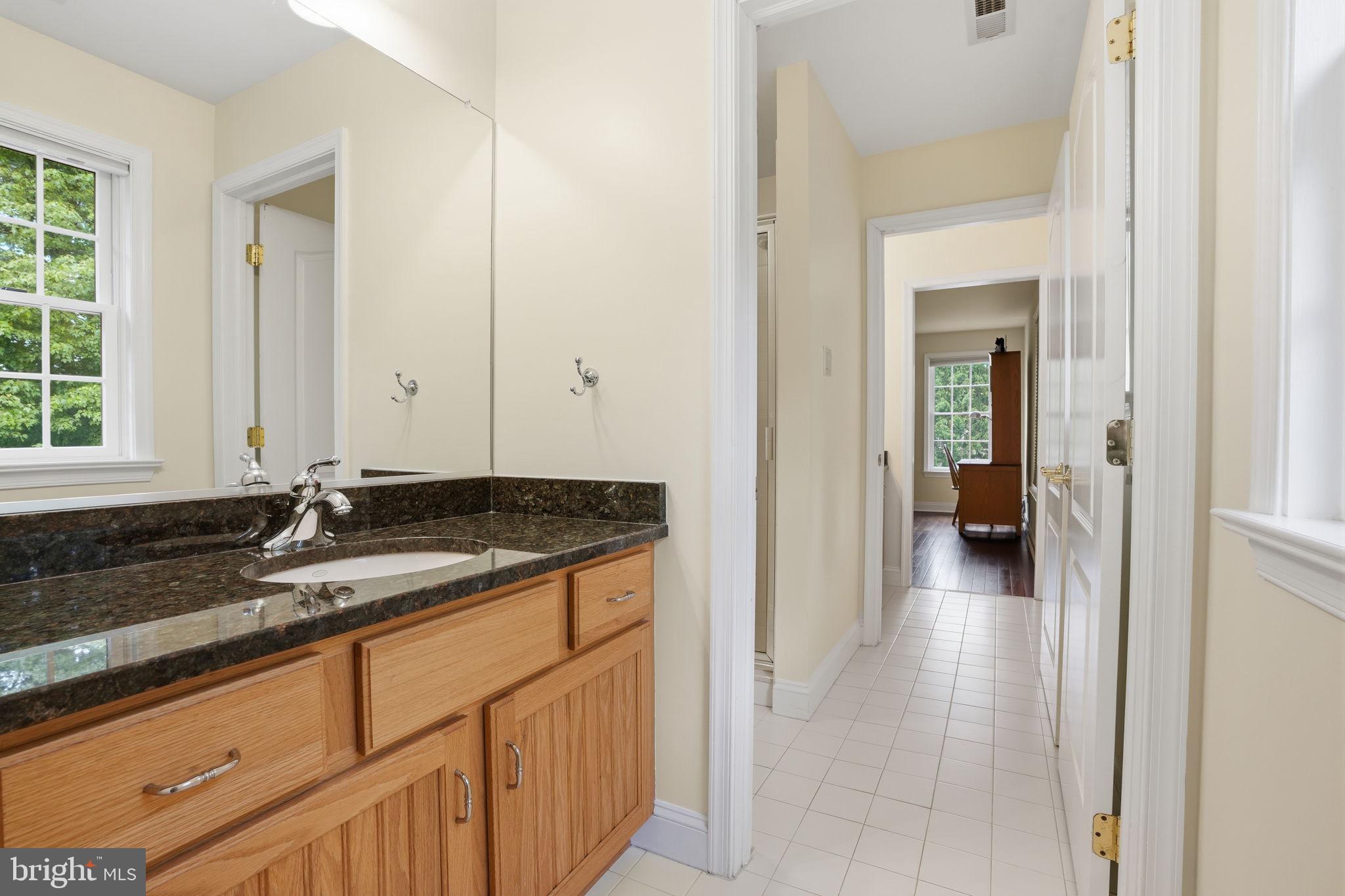 NON AVAILABLE - Residential
