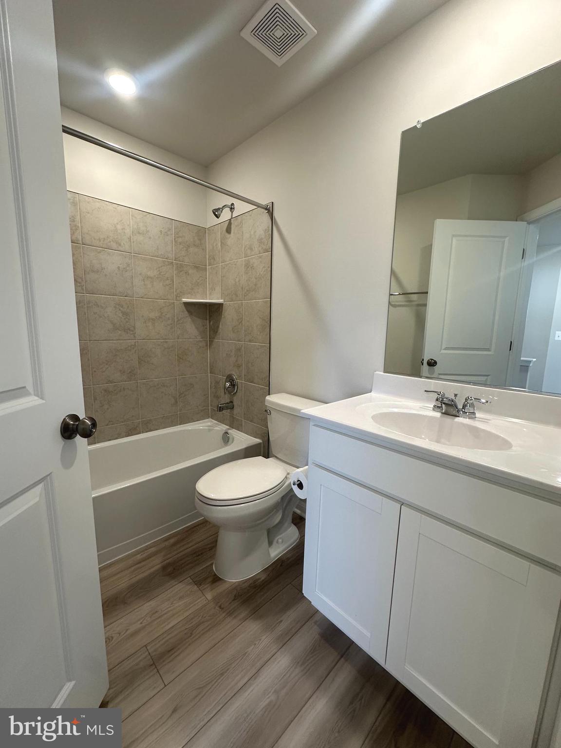 NORBORNE GLEBE - Residential Lease