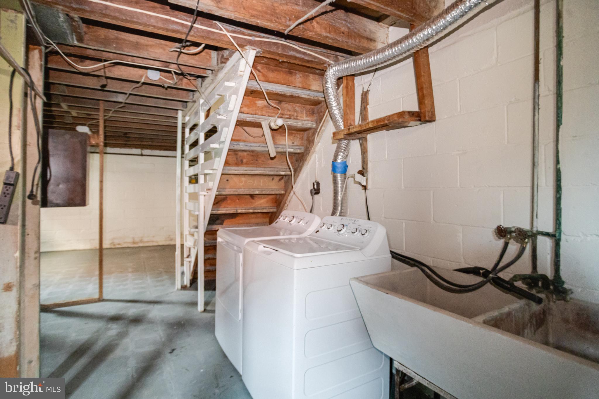 MIDDLESEX - Residential