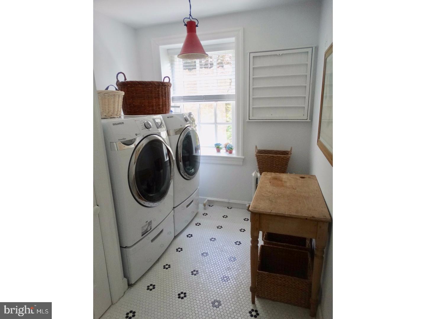 SOUTH WAYNE - Residential