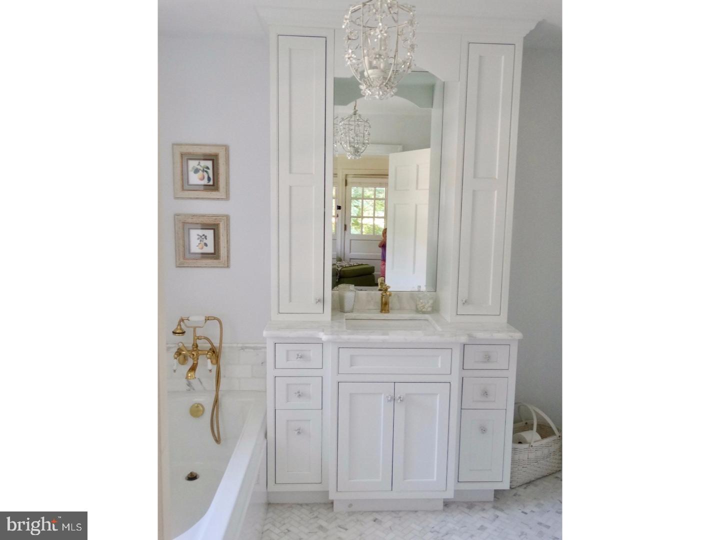 SOUTH WAYNE - Residential