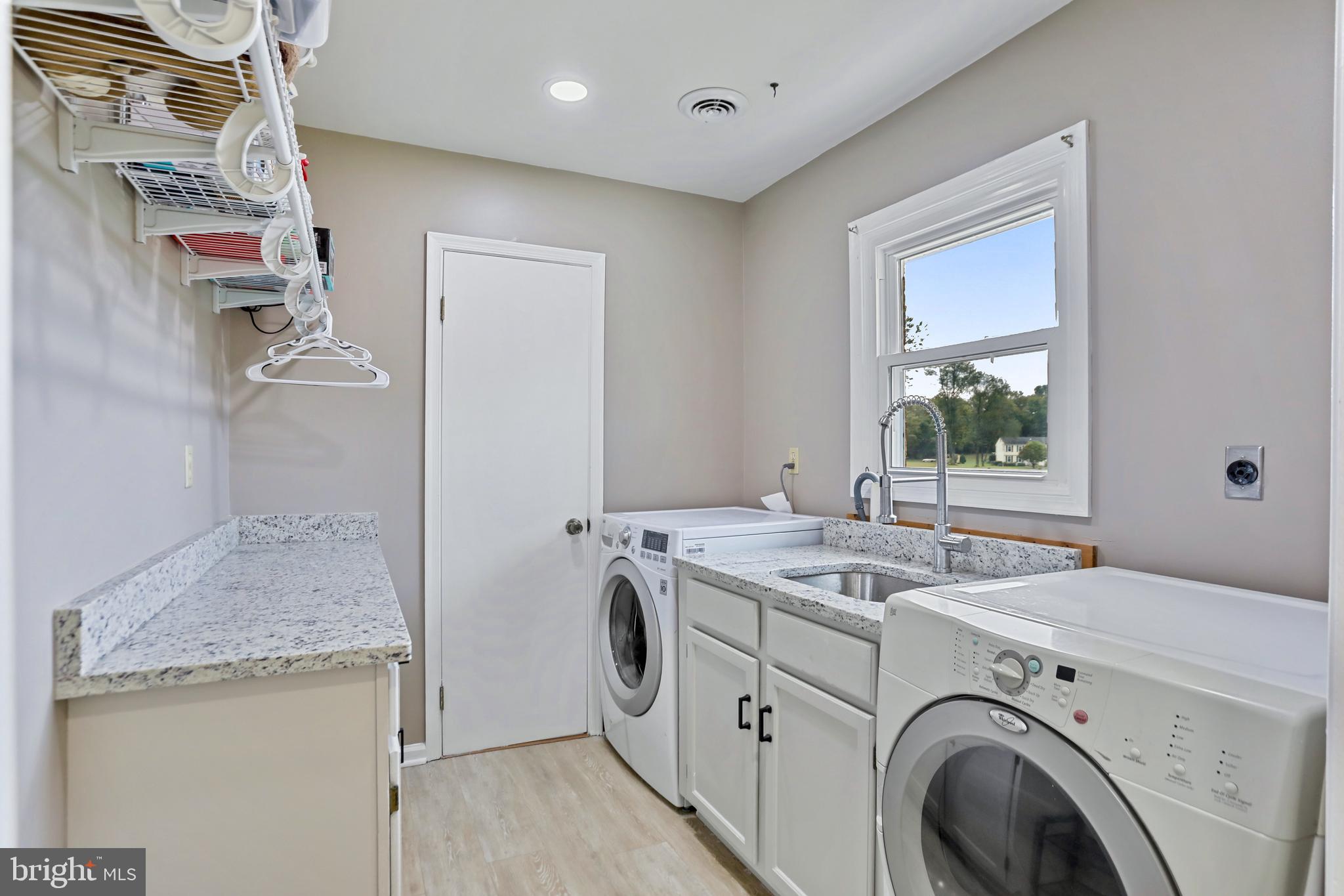 PEMBROKE GROVE - Residential