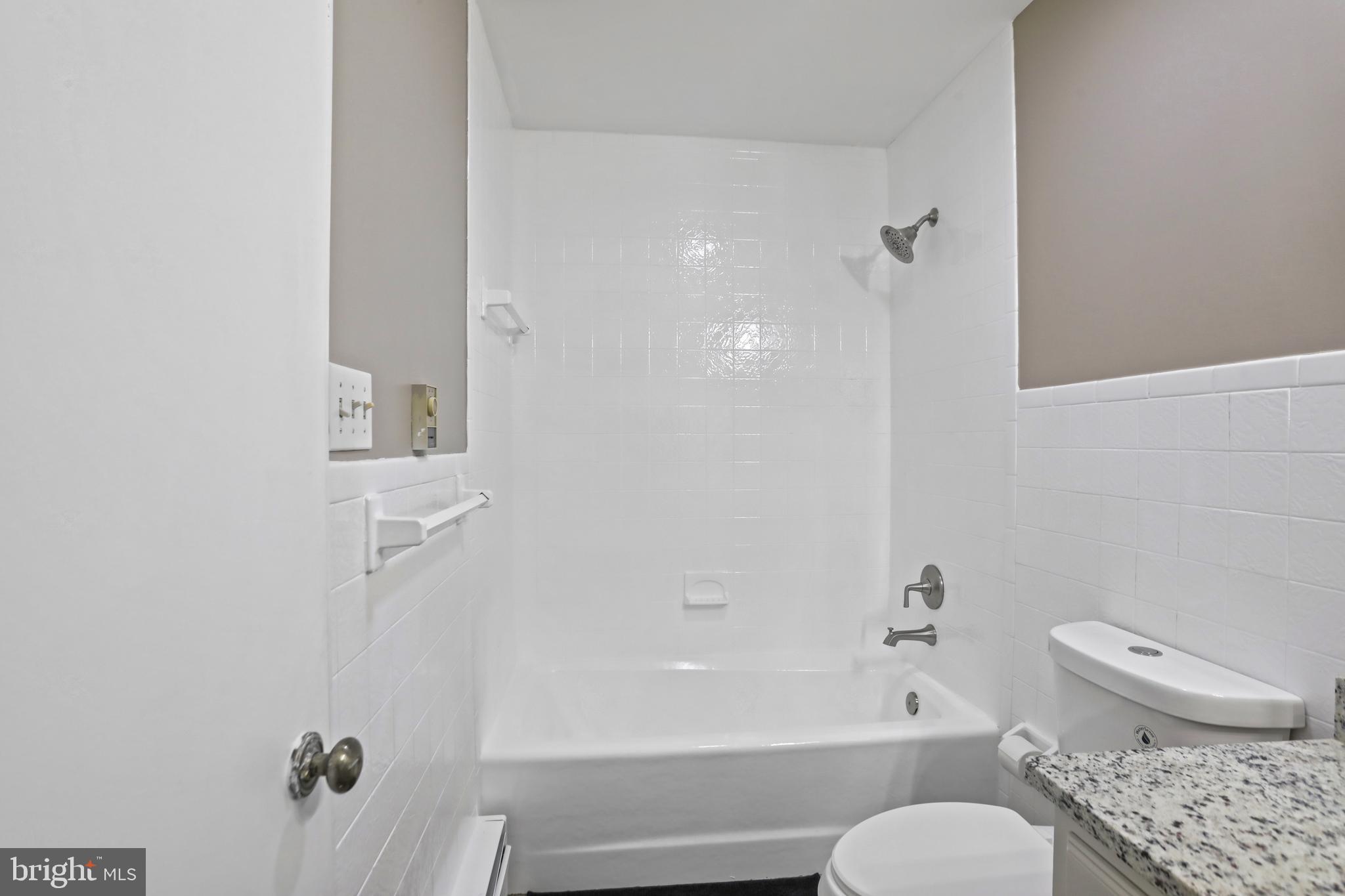 PEMBROKE GROVE - Residential