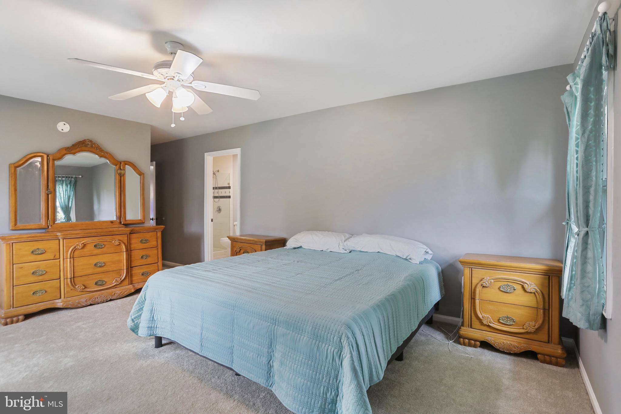 PEMBROKE GROVE - Residential