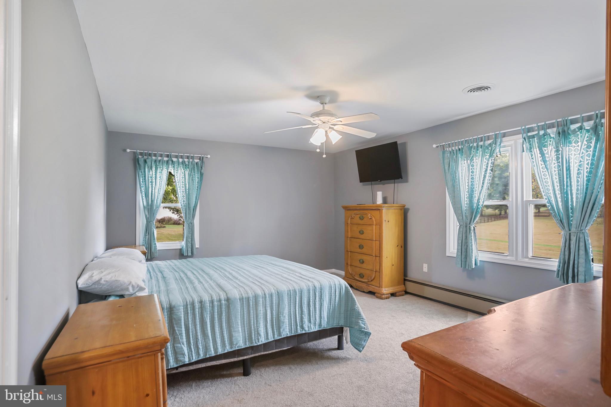 PEMBROKE GROVE - Residential