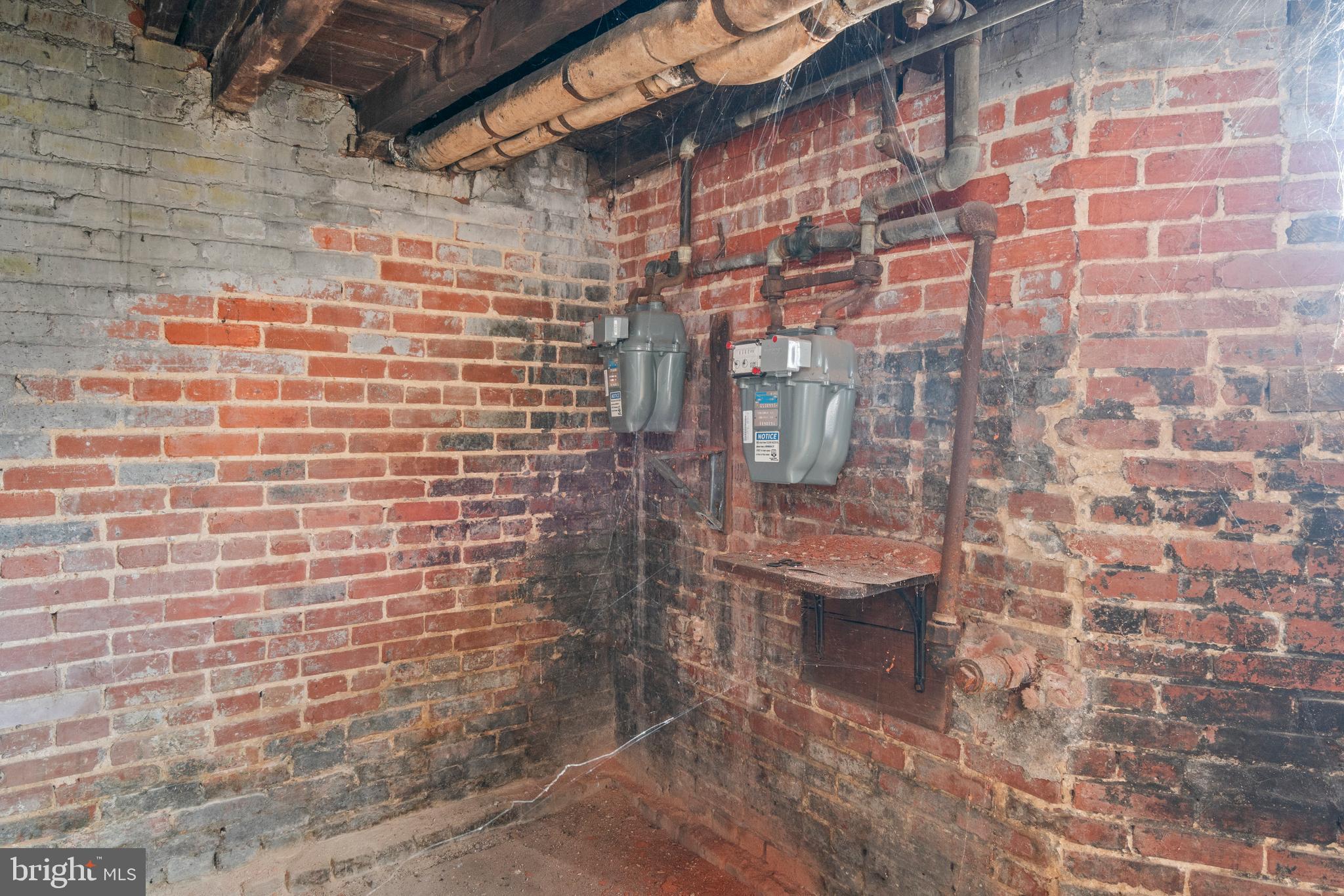 CHARLES VILLAGE - Commercial Sale