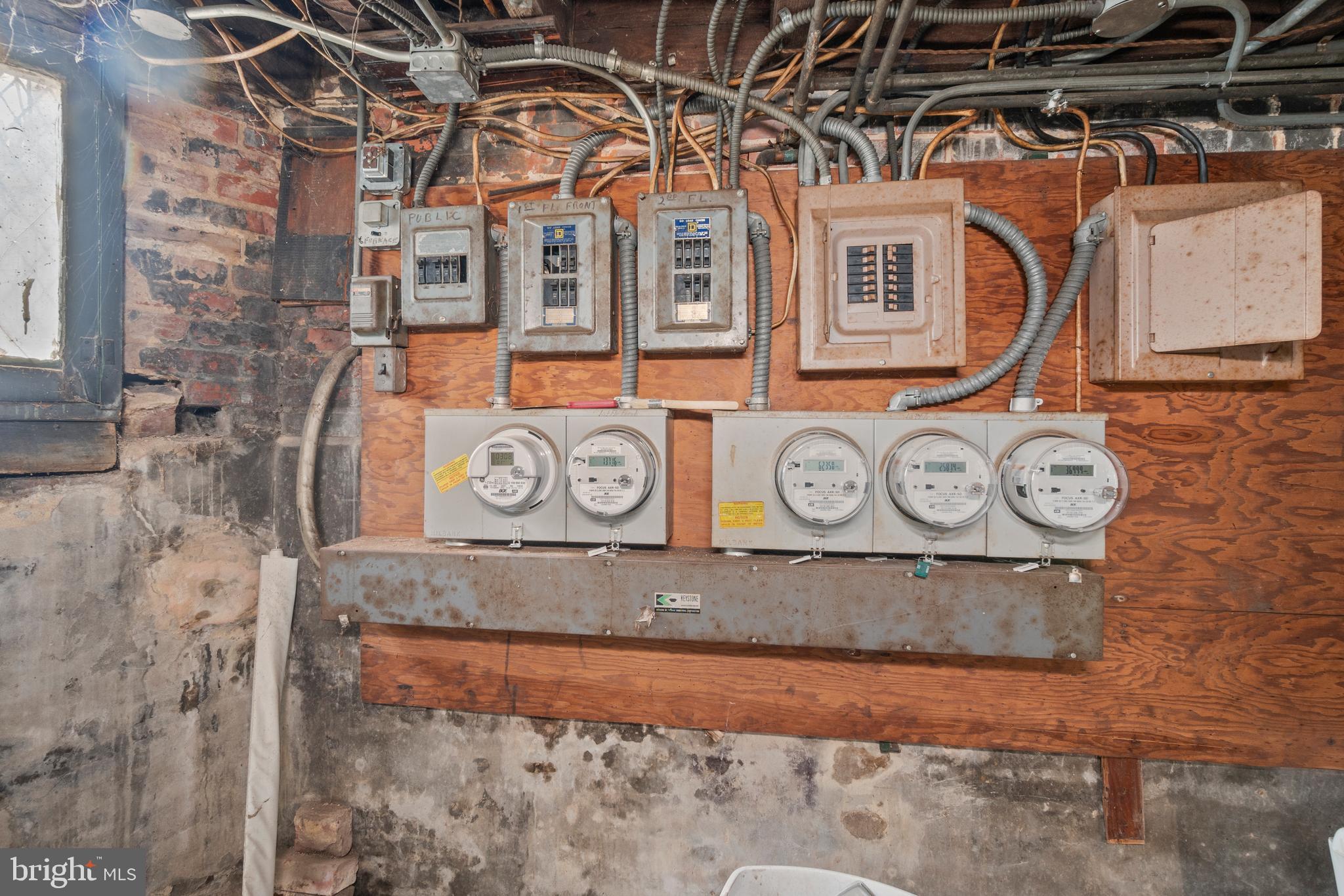 CHARLES VILLAGE - Commercial Sale