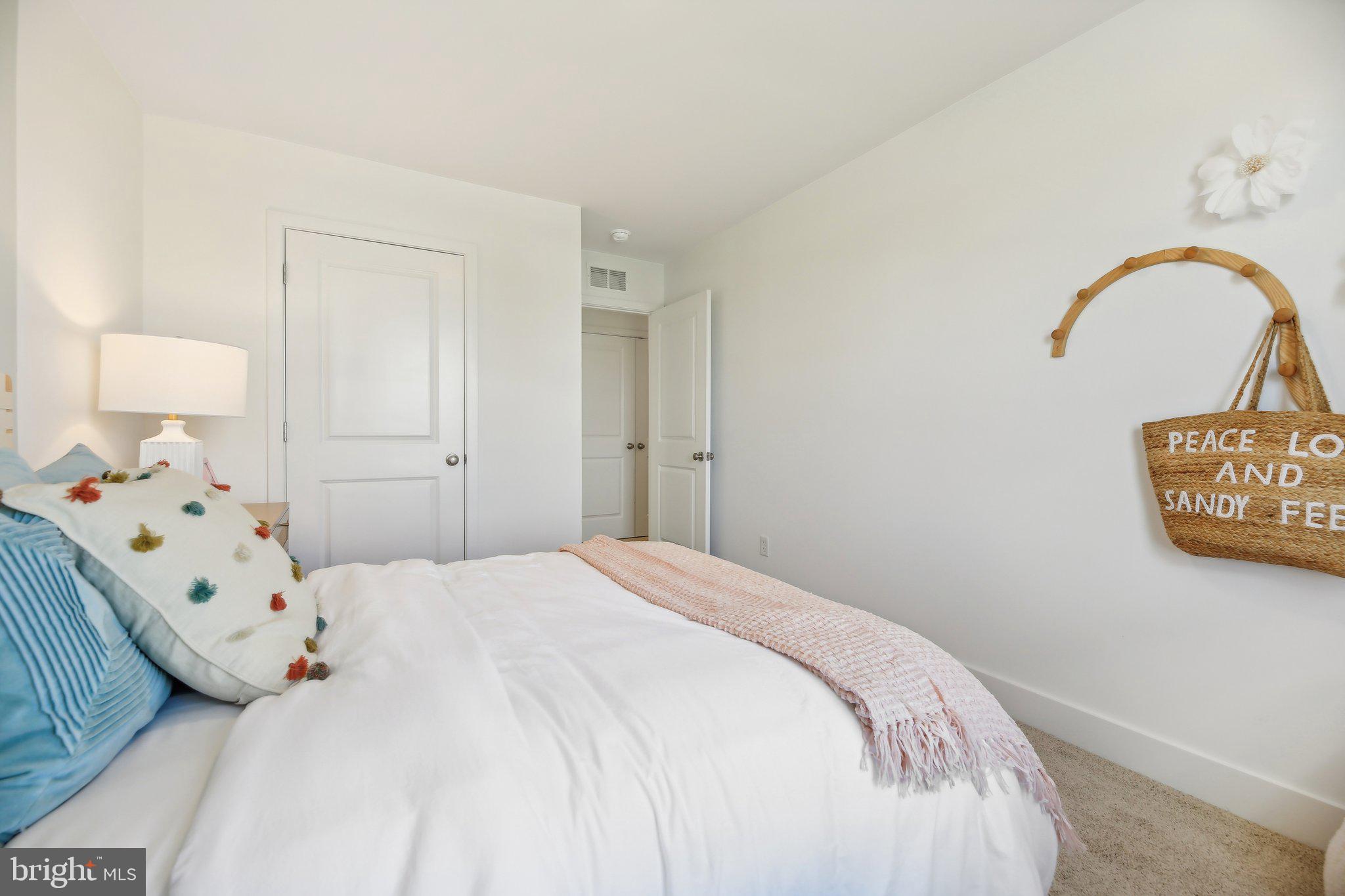 RETREAT AT WINDING CREEK - Residential