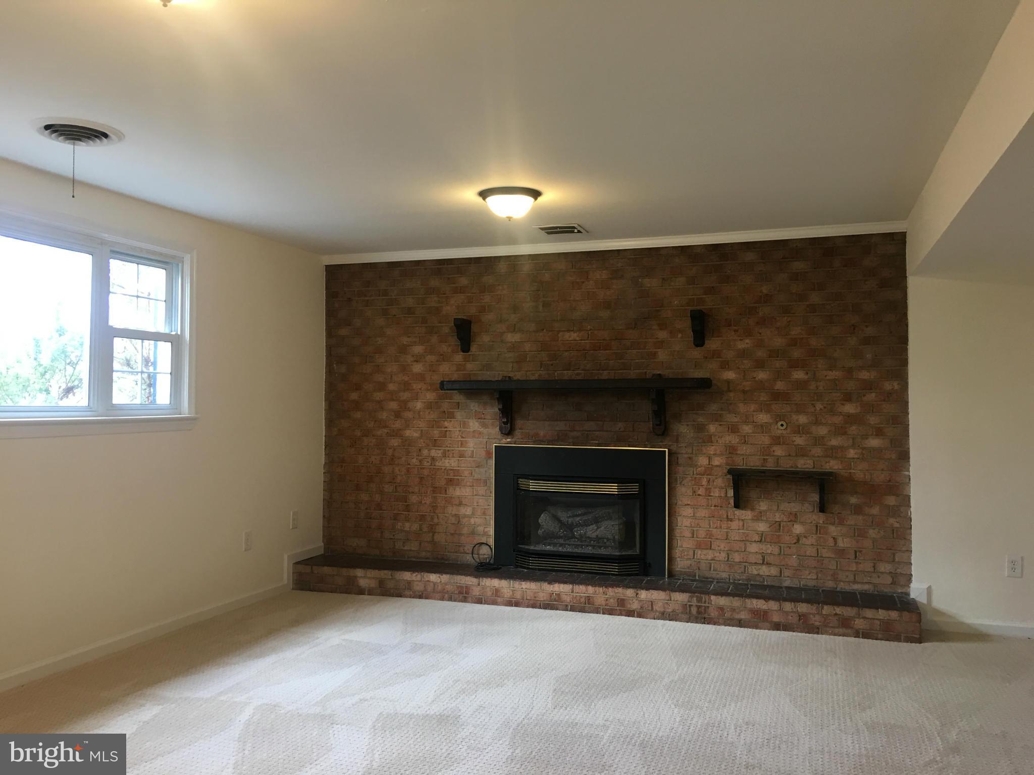 MT VERNON FOREST - Residential Lease