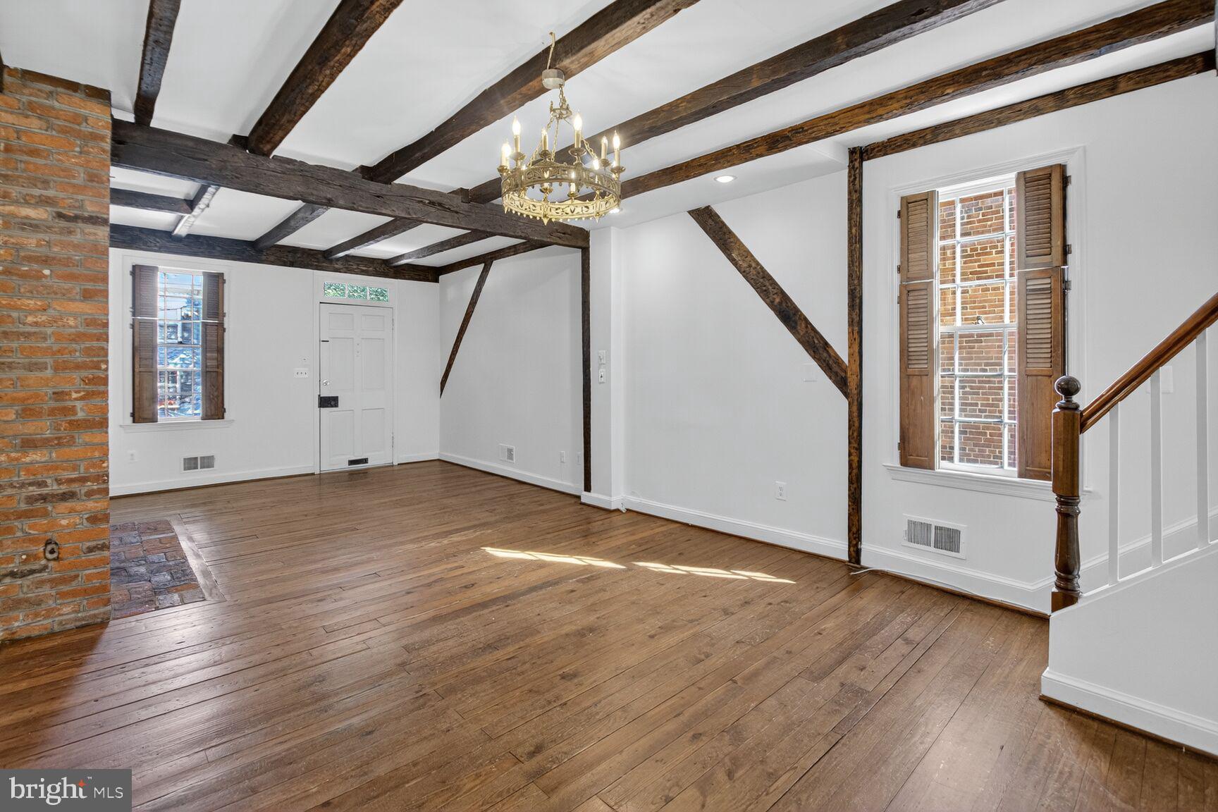 OLD TOWN ALEXANDRIA - Residential Lease